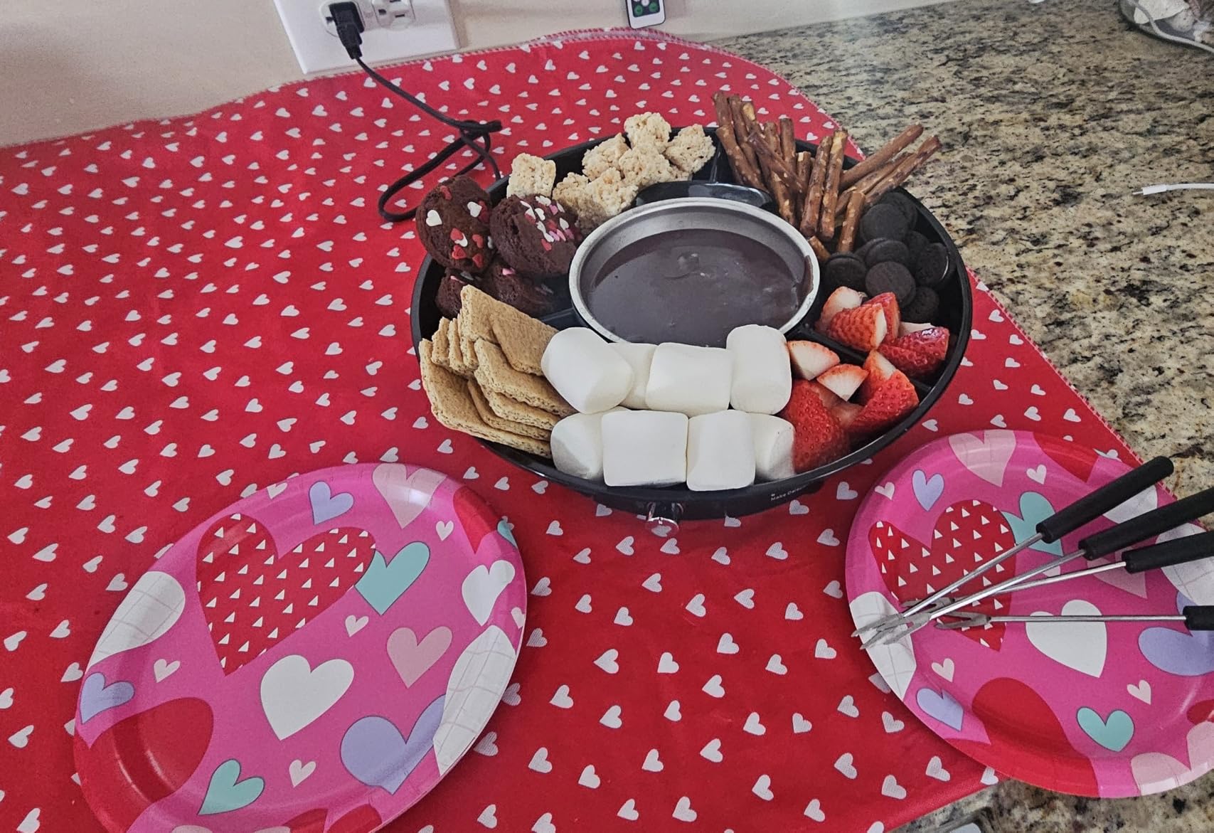 Kusini Electric Fondue Pot Set - Chocolate Fondue Kit with Temperature Control customer photo 1