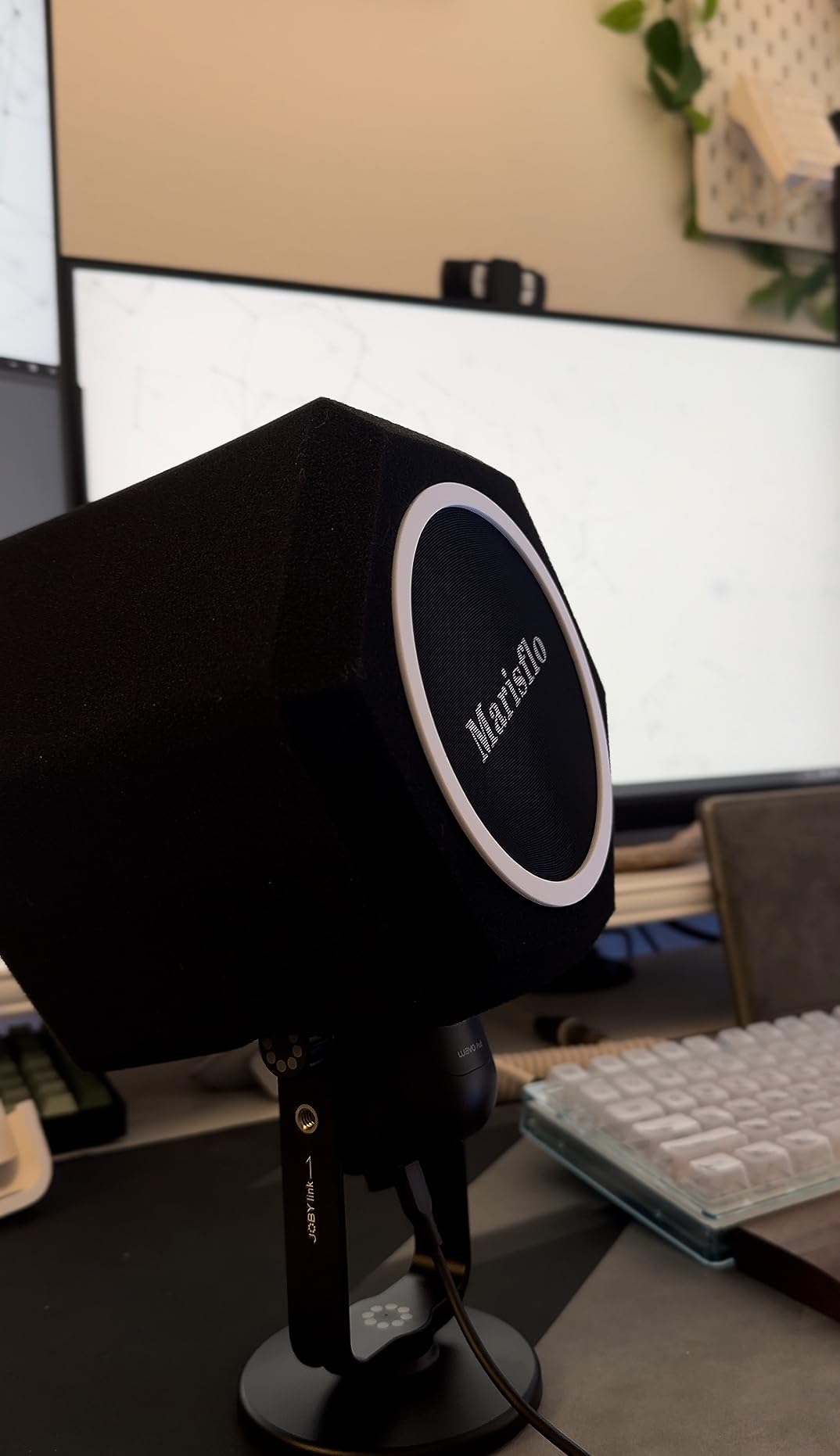 Professional Microphone Isolation Ball with 2-Layered Pop Filter, High Density Foam Great Noise Cancellation customer photo 2