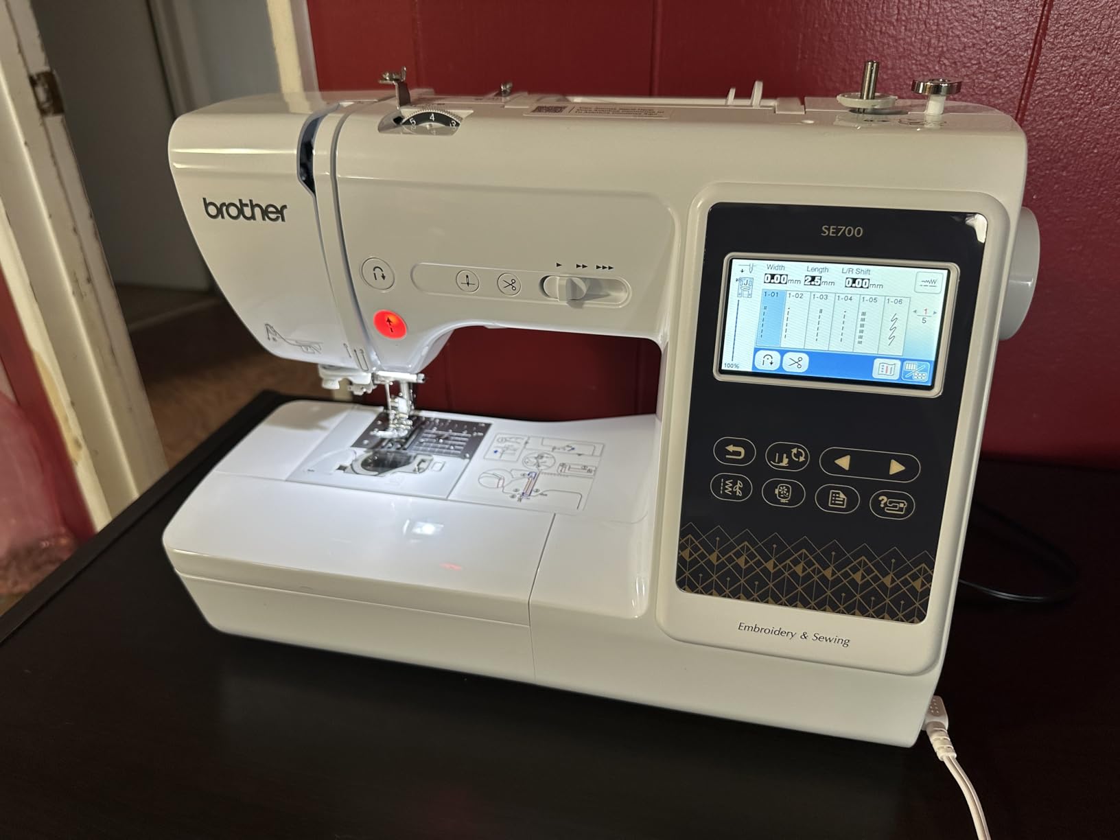 Brother SE700 Sewing and Embroidery Machine, Wireless LAN, 8 included Ft customer photo 1