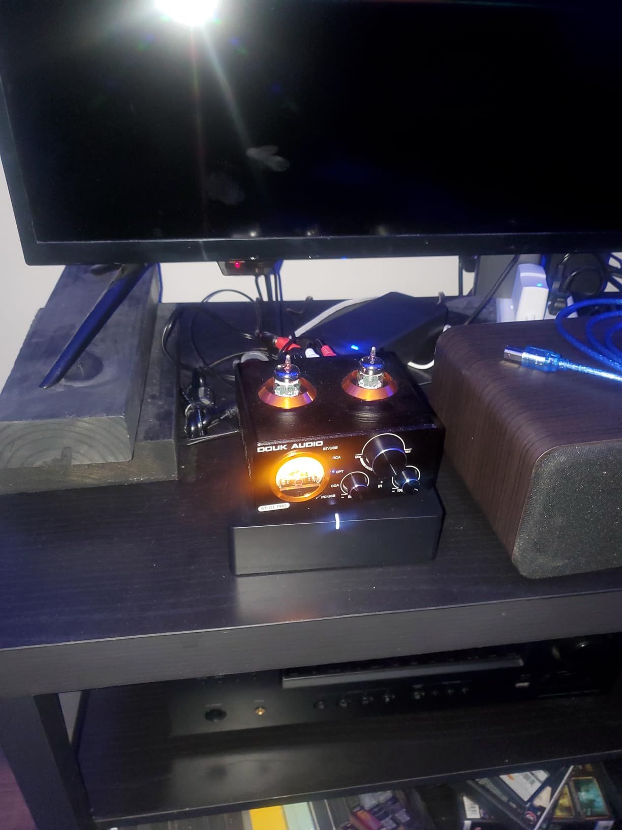 Douk Audio ST-01 PRO 200W Bluetooth Amplifier, 2 Channel Vacuum Tube Power Amp with USB DAC/Coaxial Optical Inputs/VU Meter/Treble Bass Control for Home Theater/Stereo Speakers (Upgrade Version) customer photo 2