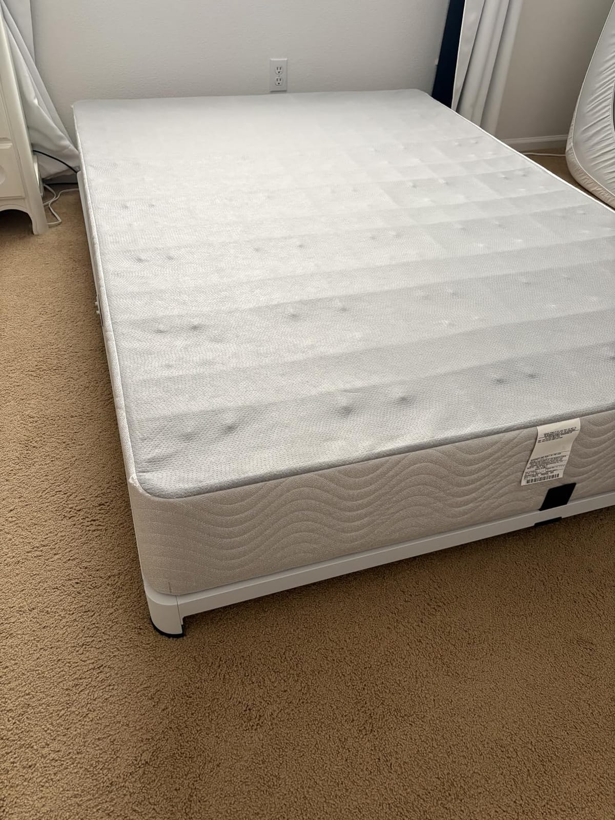 MAF 14 Inch Queen Metal Platform Bed Frame with Round Corner Legs | Mattress Baffle, 3000 LBS Heavy Duty Steel Slat Support, Noise Free, No Box Spring Needed, Easy Assembly, 12.4