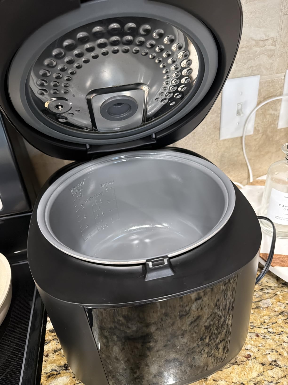 Cosori Rice Cooker 10 Cup, Fuzzy Logic, Ceramic Coating Inner Pot, 18-in-1 customer photo 2