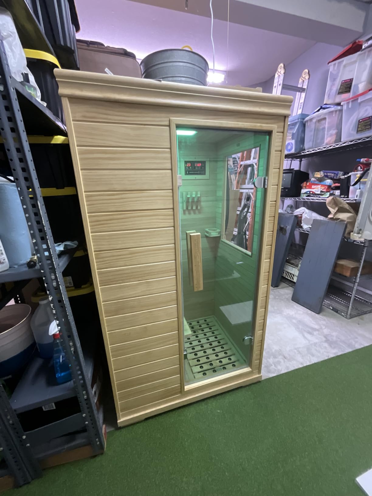Homsido Infrared Home Sauna Room 1 Person Hemlock Wooden Indoor Dry Sauna，Low EMF 1200W/110V Heaters Panels,LCD Control Panel,10 Minutes Pre-Warm up,Time and Temp Pre-Set,1-Year Aftersale customer photo 2