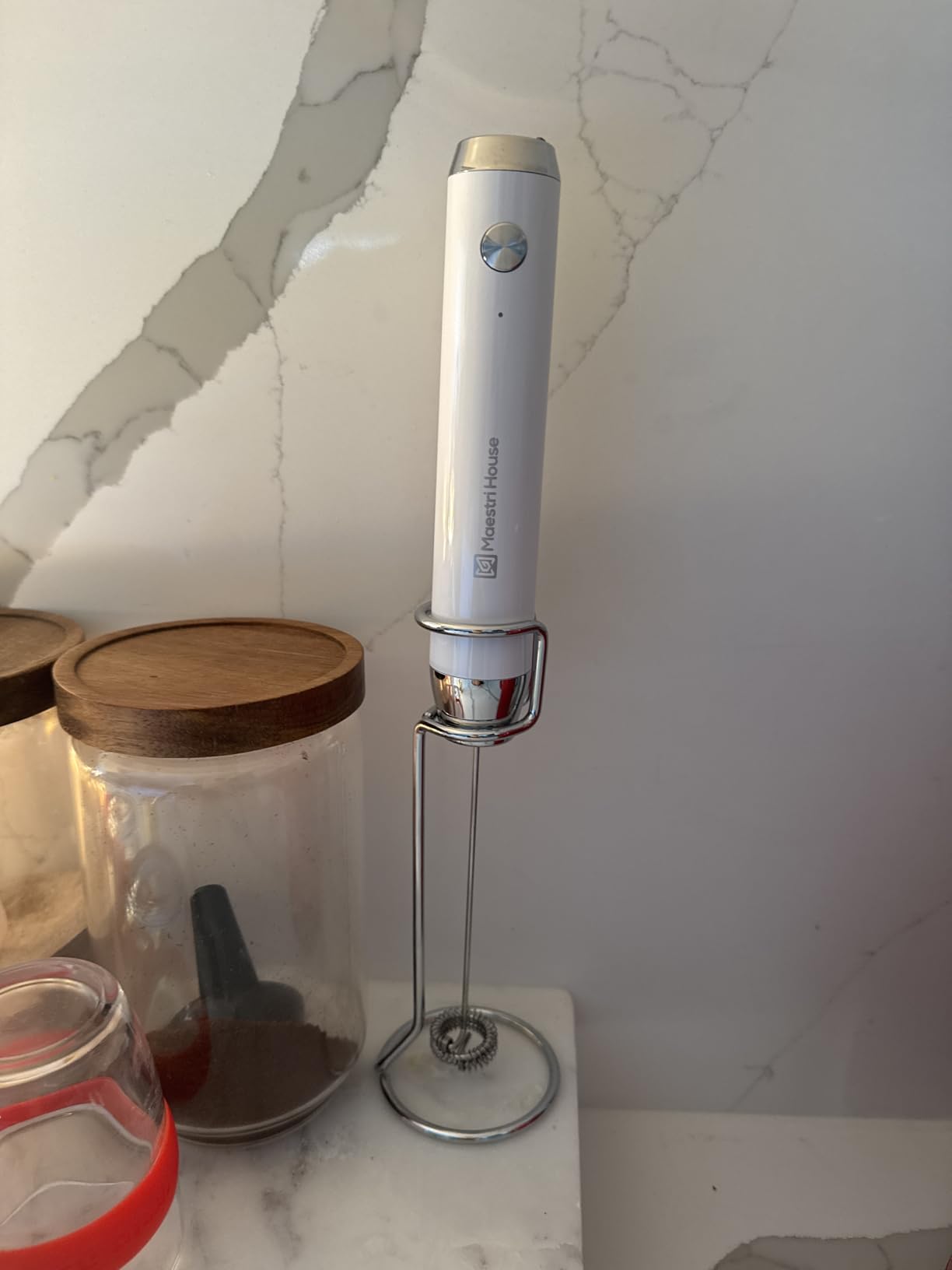 Maestri House LunaFro Rechargeable Milk Frother, Stand & 2 Detachable Whisks | 8000RPM Turbo Motor, 1200mAh lithium battery, Handheld Milk Frother for Lattes, Cappuccino, Matcha & Powdered Supplements customer photo 2