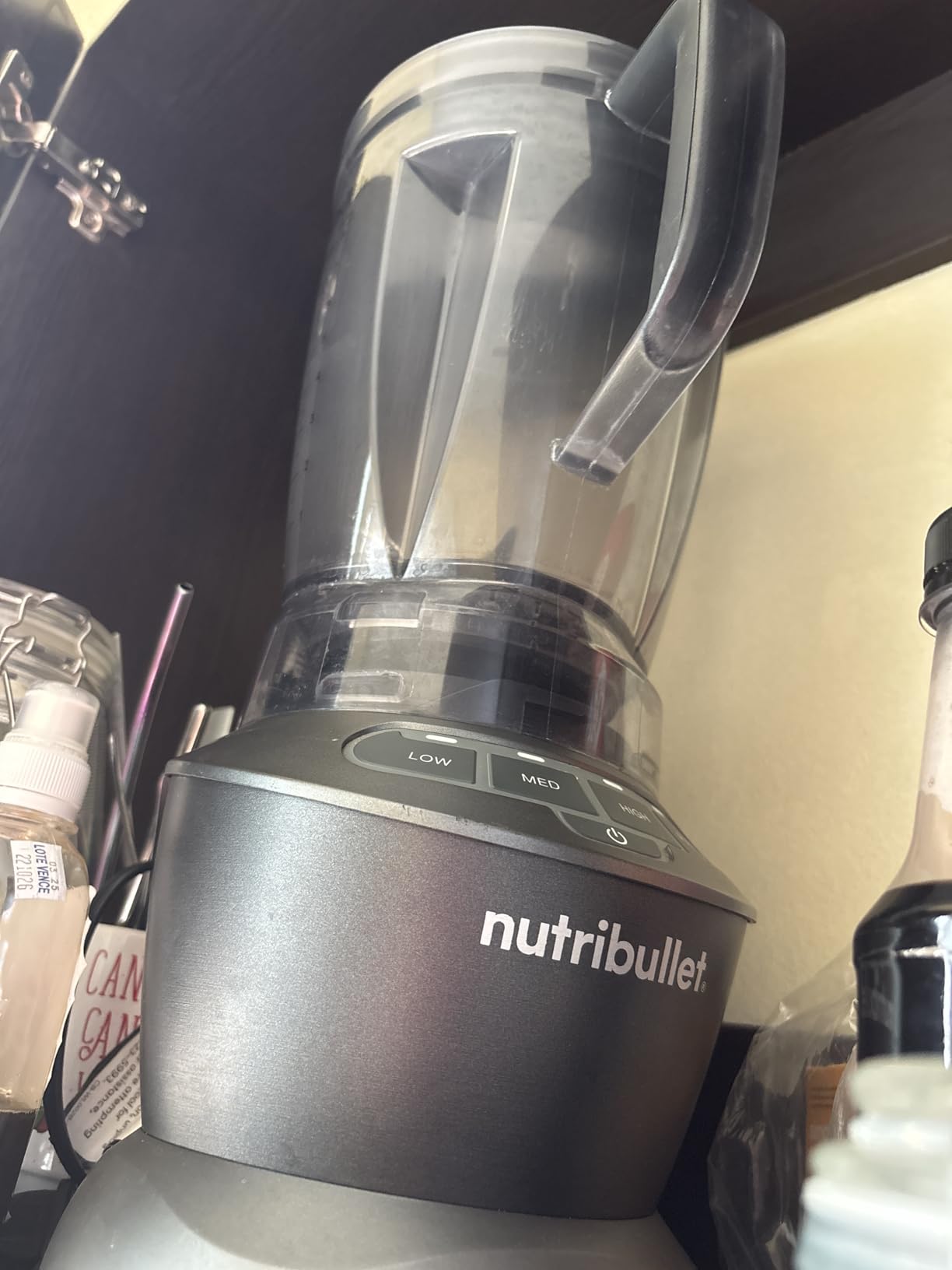 Nutribullet Full-Size Blender Combo, Single-Serve & Large Capacity, 1200W, 64oz Pitcher, 32oz Cup, Extractor Blade, 3-Speed, Pulse, Smoothies, Soups, Sauces, Easy Cleaning, Dark Gray, NBF50500 customer photo 1