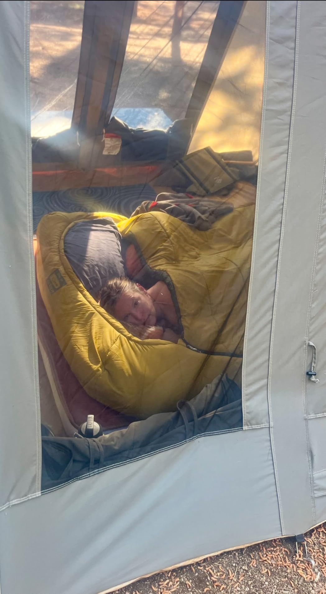 Kelty Tru.Comfort Doublewide 20 Degree Sleeping Bag - Two Person Synthetic Camping Sleeping Bag for Couples & Family Camping | Wider Than a Queen Bed, Removable Top Layer, 2 Built-in Blankets, Oversized Hood, Recycled Fabrics + Synthetic Fill customer photo 2