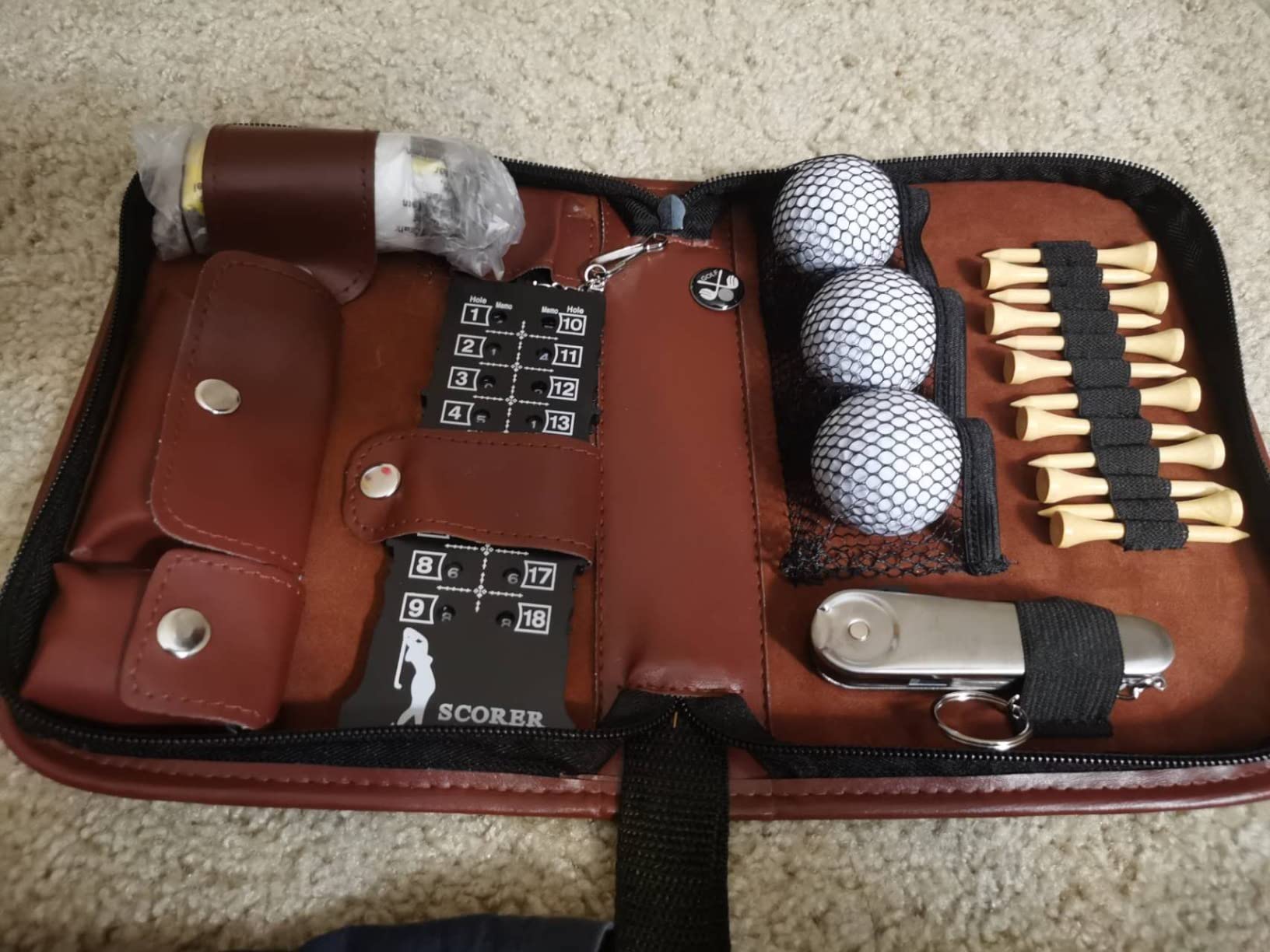 Jiskan Golf Gifts for Men and Women, Golf Accessories Set with Hi-End Case, Golf Balls, Rangefinder, Golf Tees, Brush, Multifunctional Divot Knife, Scorer, Golf Ball Clamp customer photo 1