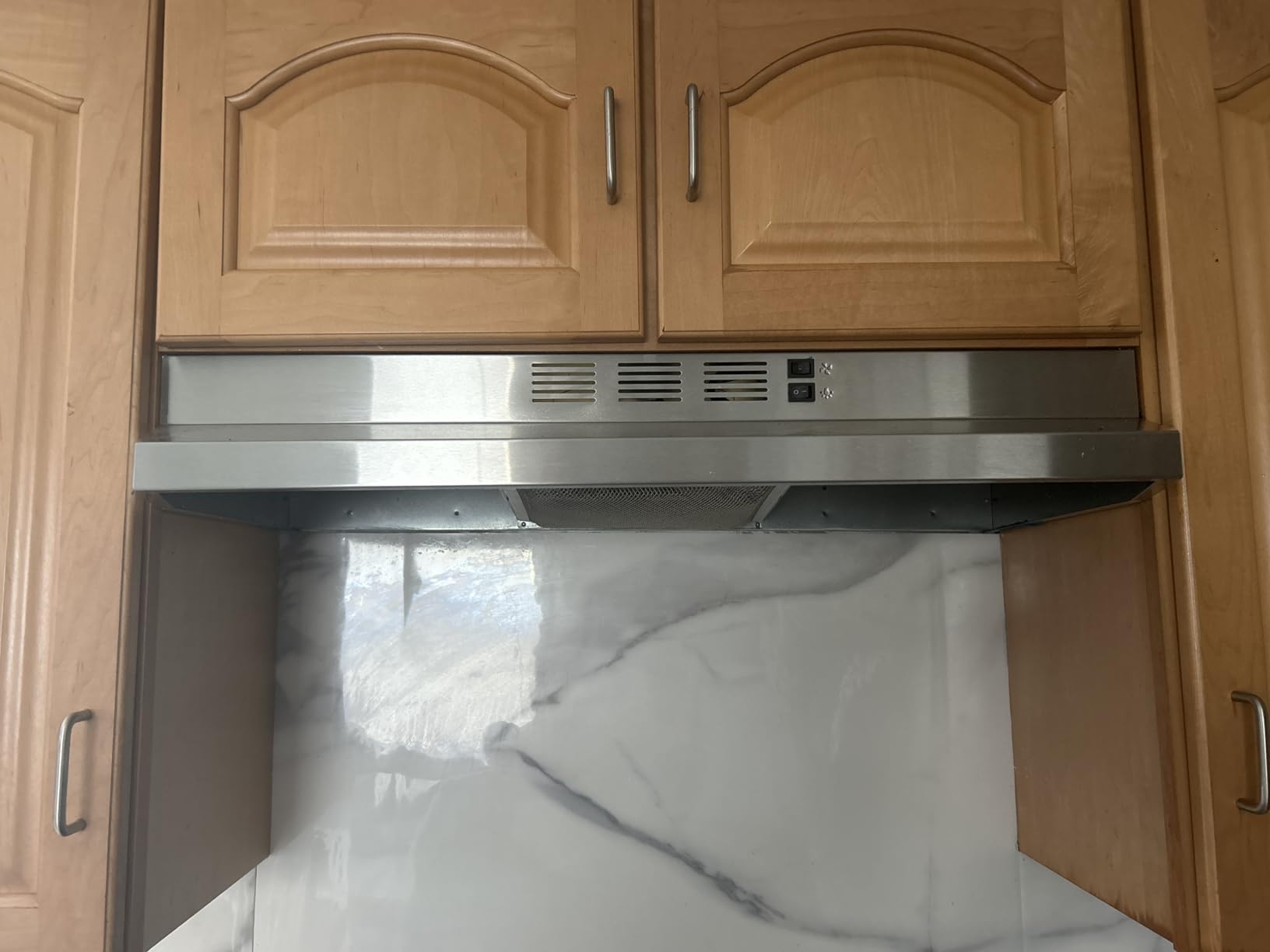 FIREGAS Under Cabinet Range Hood 30 inch, 300 CFM Ducted/Ductless Convertible, 2-Speed Exhaust Fan with LED Light & Rocker Control, Stainless Steel Kitchen Vent Hood customer photo 1