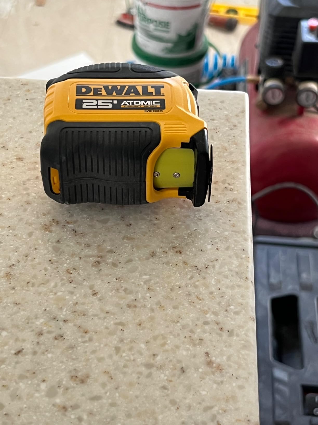 DEWALT Atomic Compact Series 25 ft. Tape Measure (DWHT38125S) customer photo 1