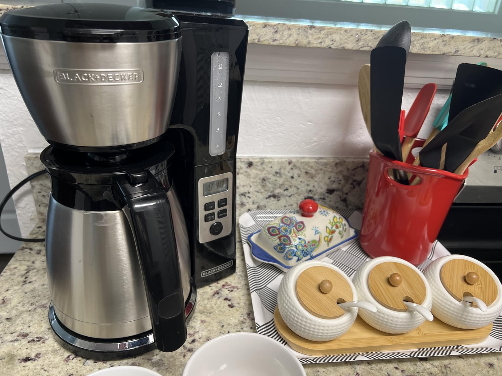 BLACK+DECKER 12 Cup Thermal Programmable Coffee Maker with Brew Strength and VORTEX Technology, Black/Steel, CM2046S customer photo 1