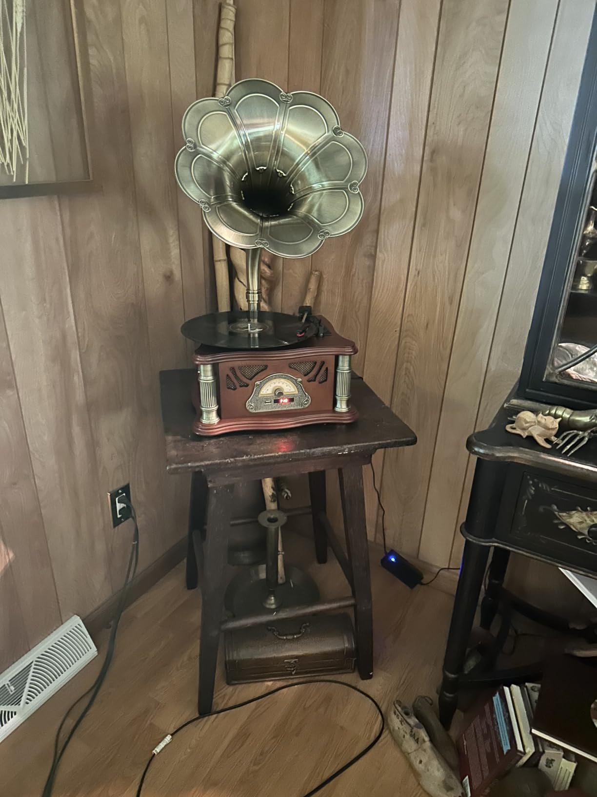 Vintage Gramophone with Bluetooth Input Vintage Record Players | Retro Gramophone Turntables for 7