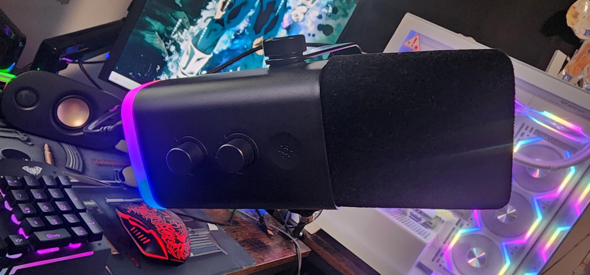 FIFINE AmpliGame AM8T XLR/USB Gaming Microphone Set, Dynamic PC Mic | Streaming RGB Mic Kit with Boom Arm Stand, Mute Button, Headphones Jack, for Podcasting Recording Vocal Voice-Over customer photo 1