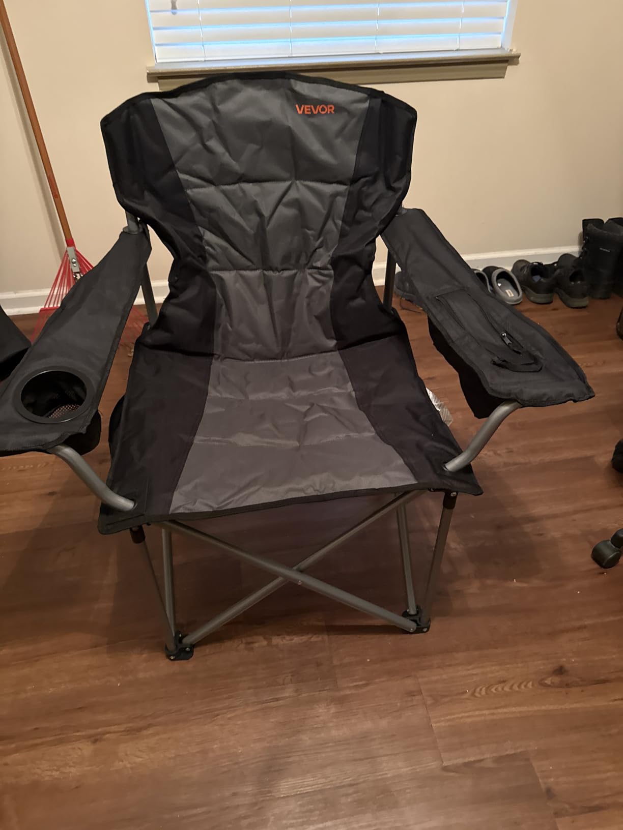 VEVOR Oversized Camping Folding Chair, Portable Heavy Duty Outdoor Quad Lumbar Back Padded with Side Pockets, Cup Holder and Cooler Bag for Beach, Lawn, Picnic, Fishing, Backpacking, Black | Portable Collapsible Seat With Side Pockets Cup Holder Cooler Bag, Steel Frame 550Lb Capacity customer photo 1