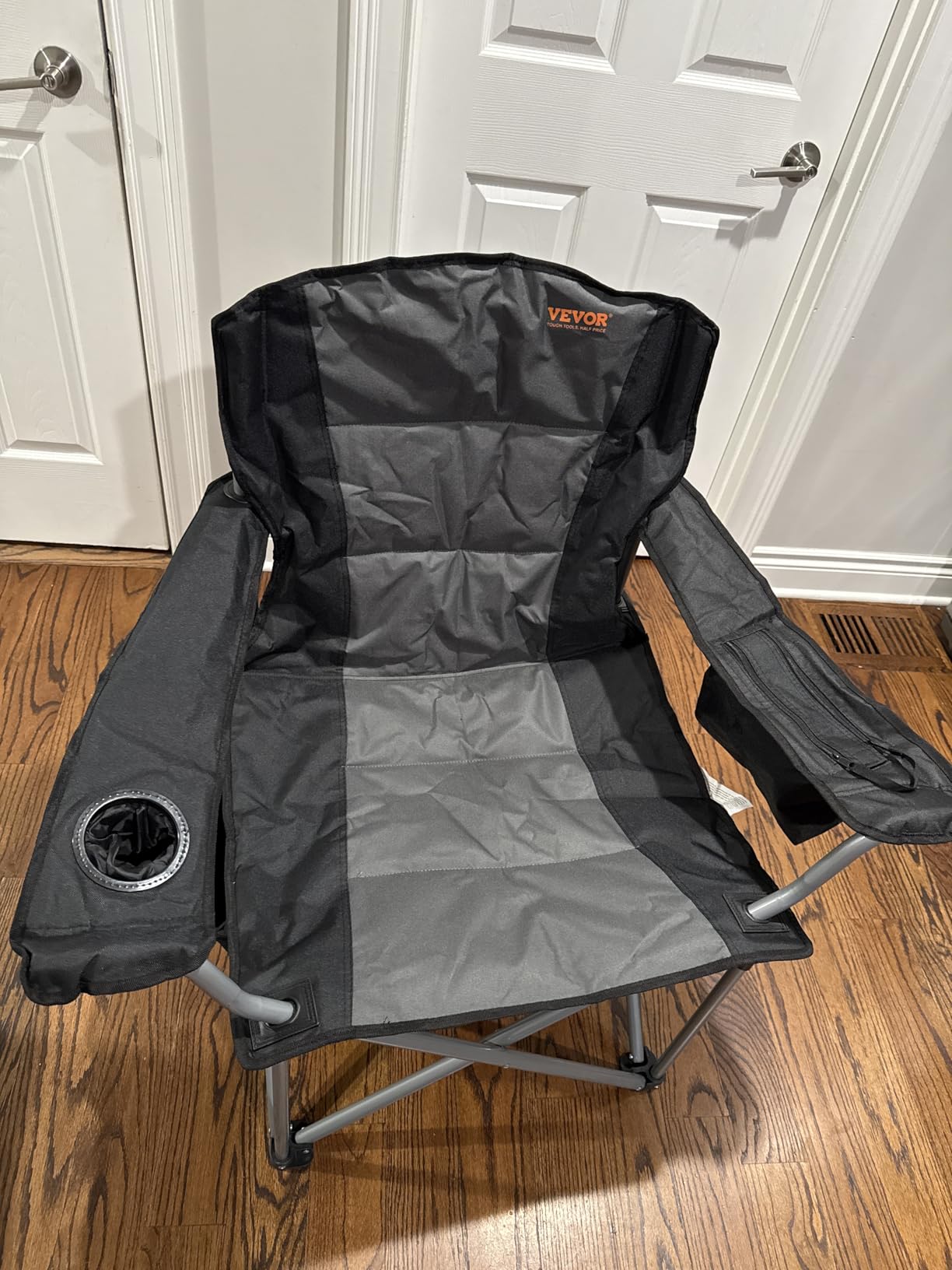 VEVOR Oversized Camping Folding Chair, Portable Heavy Duty Outdoor Quad Lumbar Back Padded with Side Pockets, Cup Holder and Cooler Bag for Beach, Lawn, Picnic, Fishing, Backpacking, Black | Portable Collapsible Seat With Side Pockets Cup Holder Cooler Bag, Steel Frame 550Lb Capacity customer photo 2