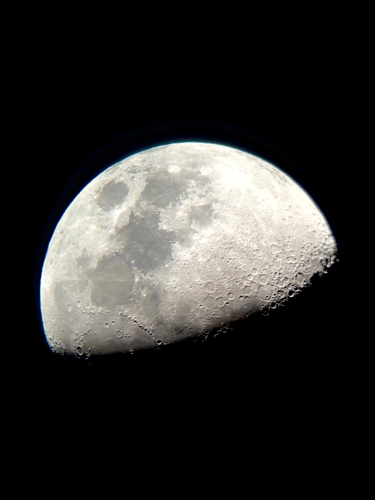 Celestron StarSense Explorer 114mm App-Enabled Tabletop Dobsonian Telescope | Smartphone-Guided Navigation, Manual Tabletop Telescope, Great for Camping & Travel, Great for All Ages, Compact & Portable customer photo 2