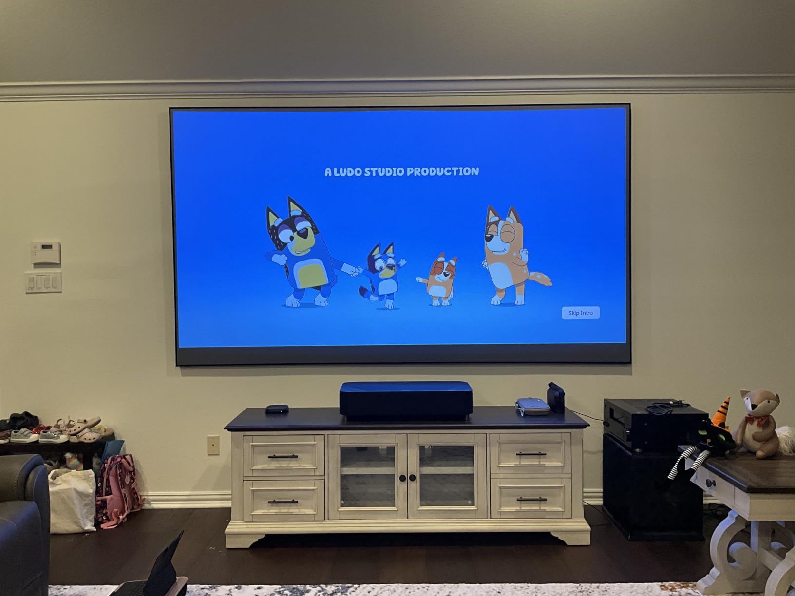 Silver Ticket Products S7 Series 6 Piece Thin Bezel Home Theater Fixed Frame 4K/8K Ultra HD, HDTV, HDR & Active 3D Projection Screen, 16:9 Format, 92