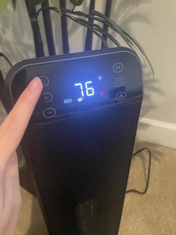 DREO 25 Inch Electric Space Heater for Indoor Use, Large Room, Thermostat | 11.5 ft/s Fast Heating, 25dB Quiet Operation, 70° Oscillation, Remote Control, Child Lock, Overheating & Tip-Over Protection customer photo 1