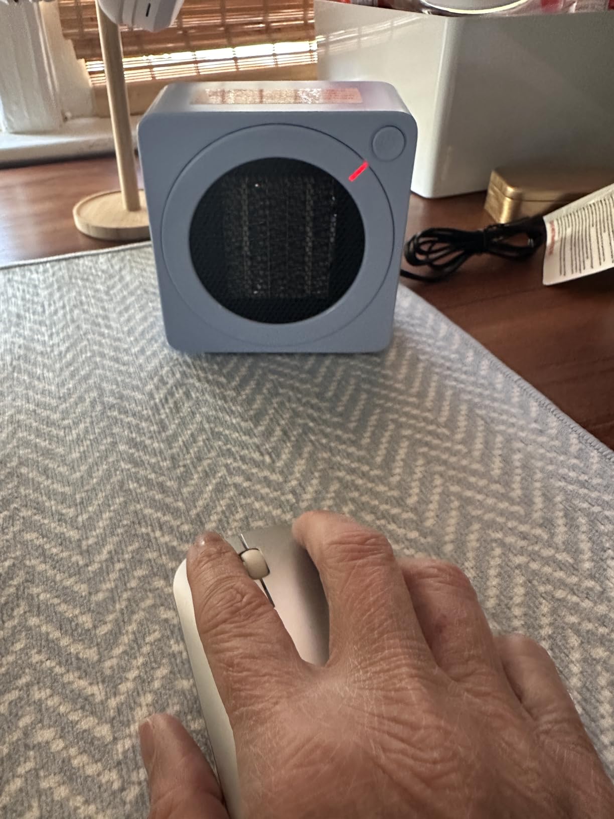 Gaiatop Mini Space Heater, Lightweight PTC Ceramic Fast Heating 500W Energy Efficient for Indoor Use, Overheating & 45 Tip-Over Protection, Portable Desk Electric Heaters for Office Home Black customer photo 2