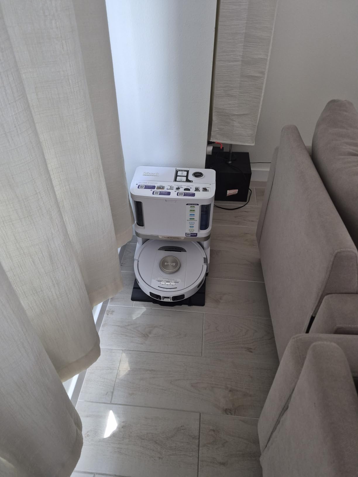 Shark PowerDetect Self-Empty Robot Vacuum, Black, AV2820S | NeverStuck, DirtDetect/EdgeDetect/FloorDetect, 30-Day HEPA Self-Empty Base, 360° LiDAR + 3D Object Detection customer photo 2