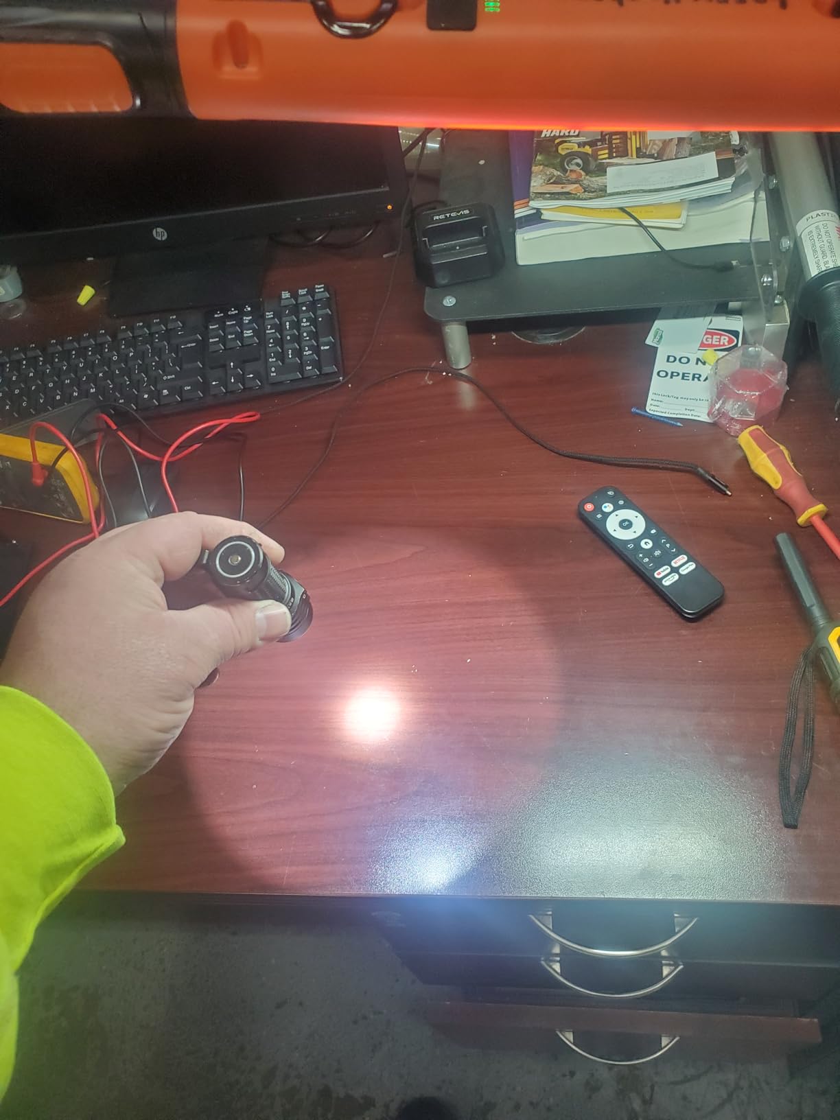 Mechanic Work Light, 3000LM Magnetic Work Lights, 5200mAh Rechargeable LED Work Light Bar, Portable Cordless Underhood Work Lights with Hooks for Inspection Workshop Emergency customer photo 1