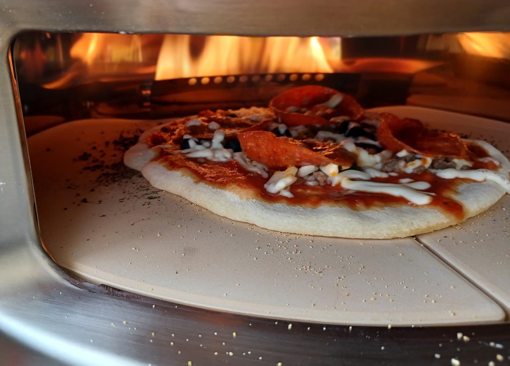 Solo Stove Pi Prime Propane Pizza Oven | Portable Outdoor Gas Pizza Oven | Cordierite Pizza Stone, Demi-Dome Heating, 13
