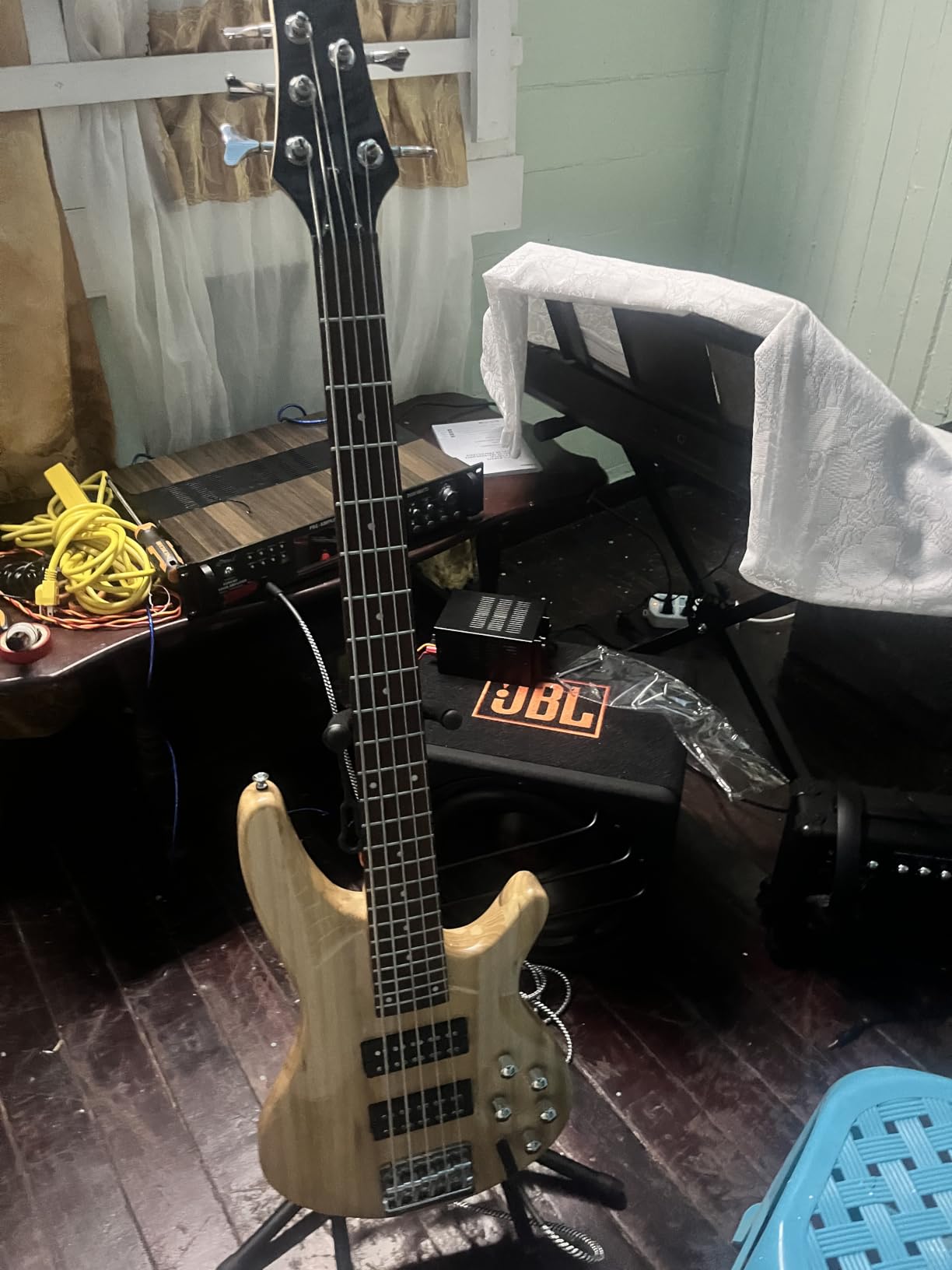 Ktaxon 5 String Electric Bass Guitar | Full Size 5 String Bass Guitar Kit | Standard Right Handed Bass Guitar Kit with Portable Gig Bag, Adjustable Strap, Cable, Pick & Wrench (Upgraded Natural) customer photo 2