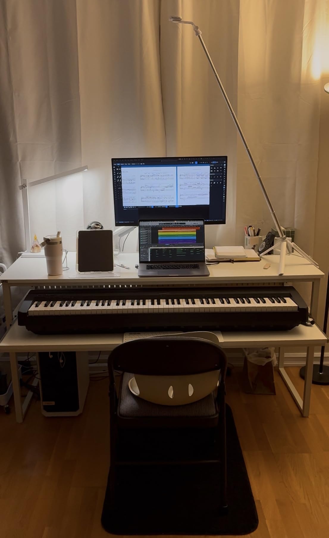 Music Studio Desk with Keyboard Tray and Height Adjustment Bracket, for Full 88 Keys (Music Producer Desk) (Black, 88 Keys) customer photo 2