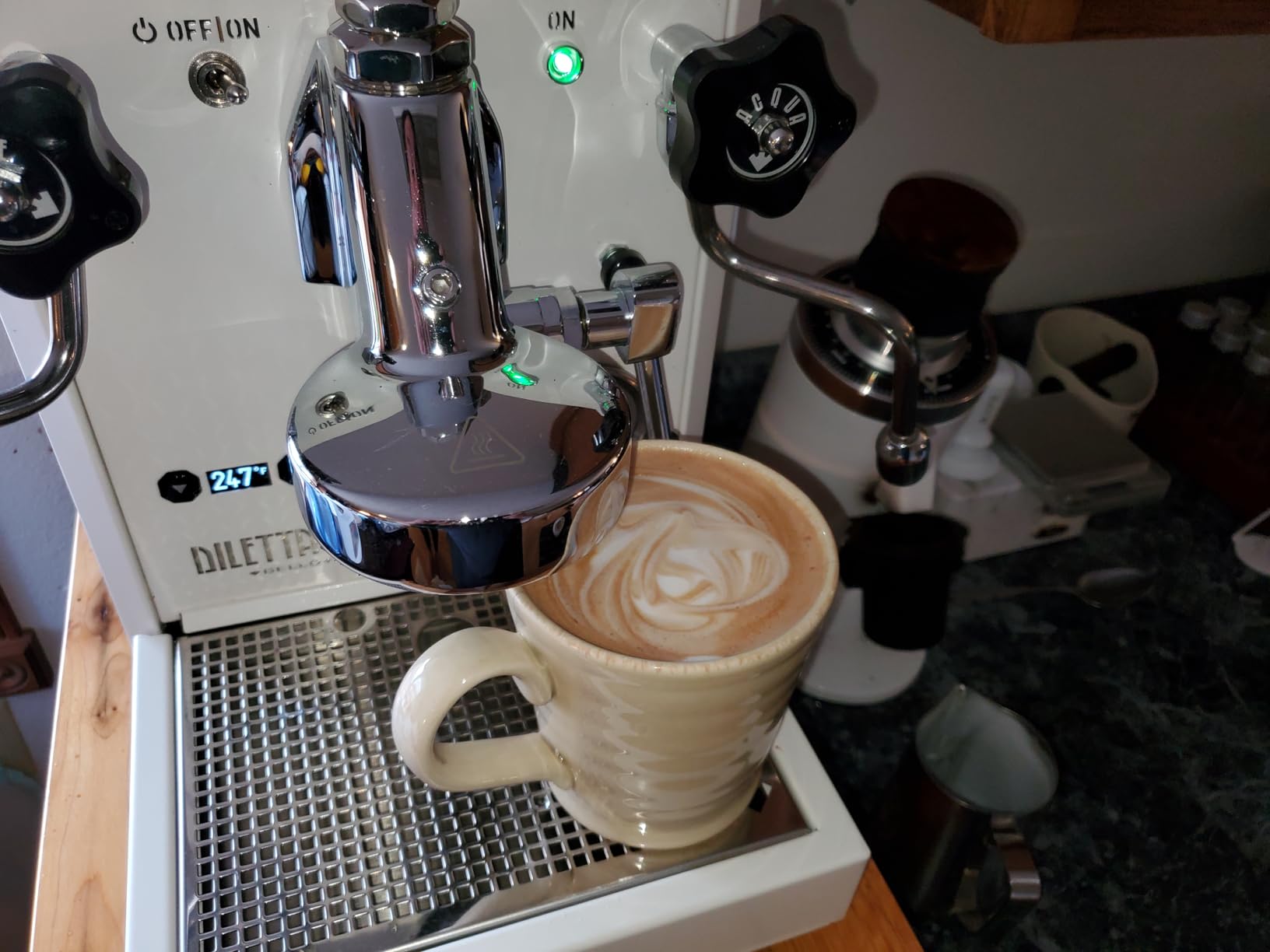 Diletta Bello+ Espresso Machine (White) | Dual Boiler customer photo 1