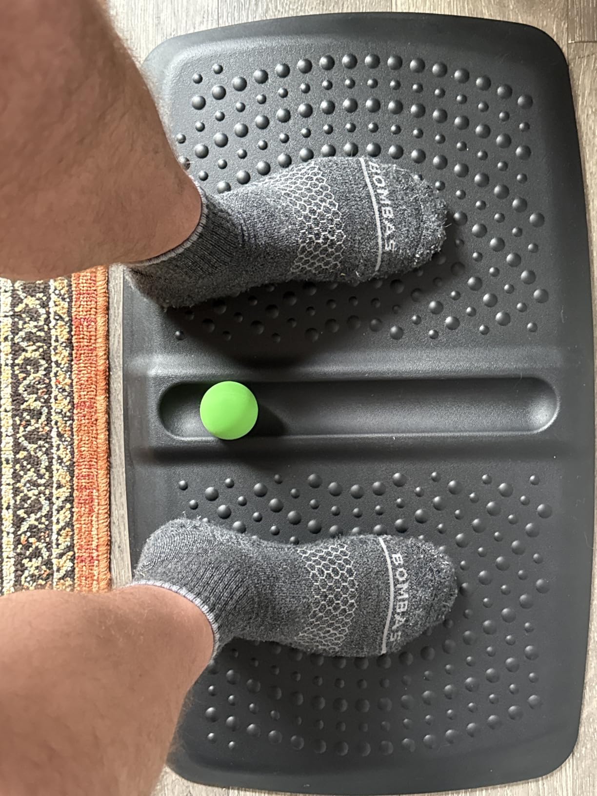 1 inch Thick Anti Fatigue Kitchen Mat Standing Mat with Massage Ball, Non Slip Standing Desk Mat with Massage Point, Multi-Purpose Comfort Floor Mat (Black, 17