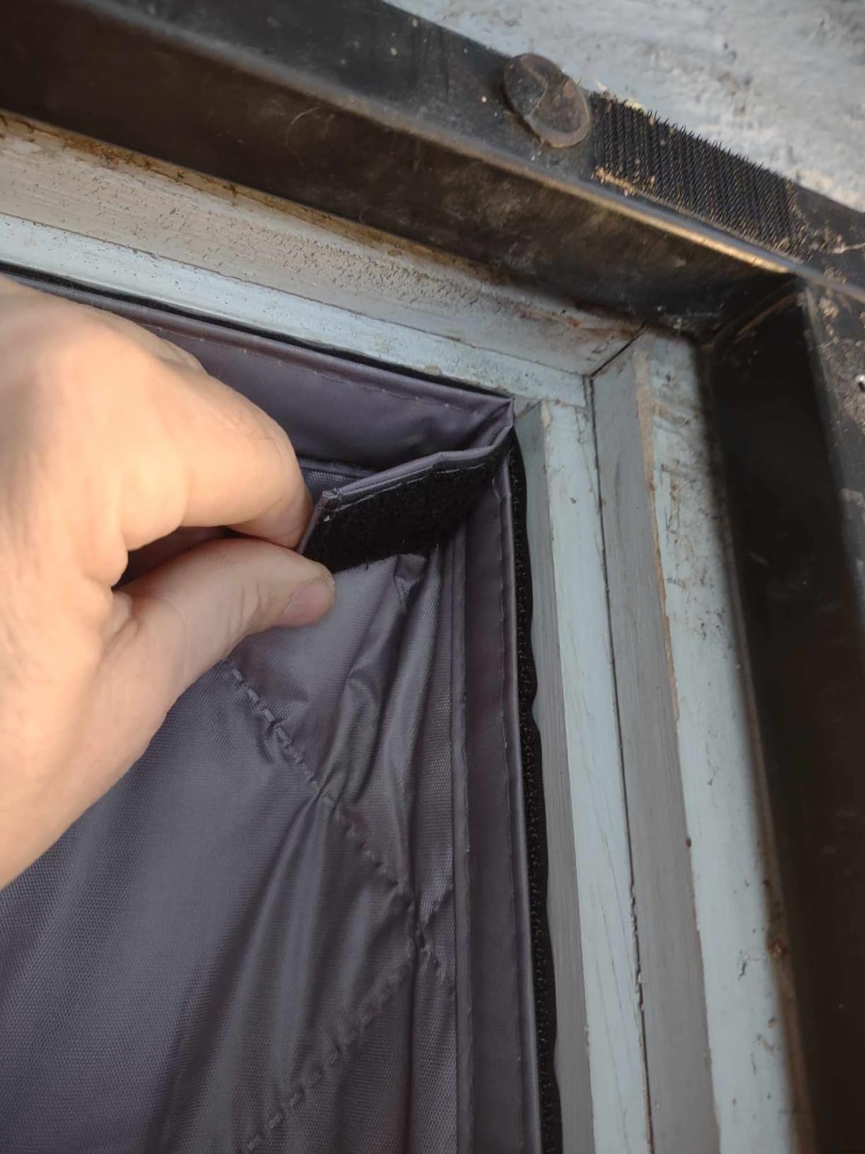 AUGO Thermal Door Curtain - Magnetic Insulated Cover for Winter - Keeps Warm Air In & Cold Air Out - Home Winterizing Product customer photo 1