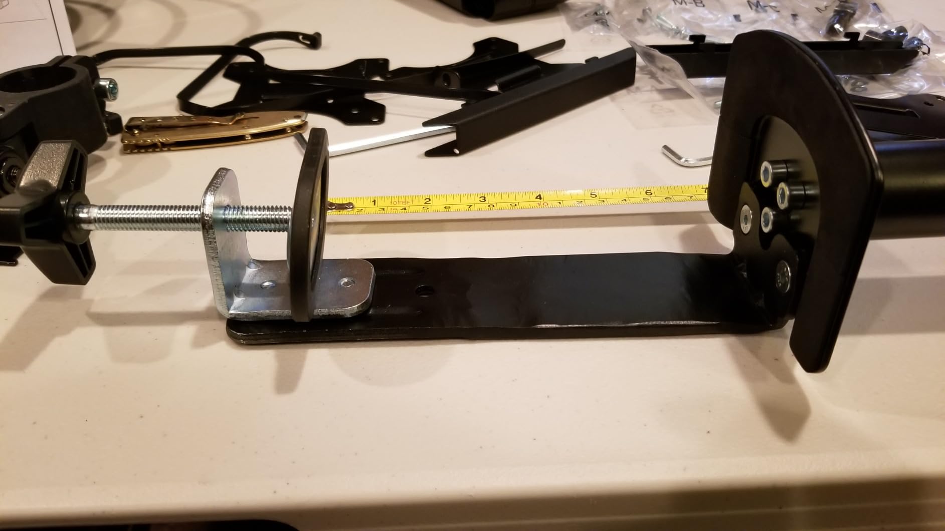 HUANUO Triple Monitor Mount for 13-27 inch Computer Screens, Gaming 3 Monitor Desk Mount with Arm Holds 19.8lbs, Triple Monitors Stand with Tilt, Swivel, Rotation, VESA 75x75, 100x100mm customer photo 1