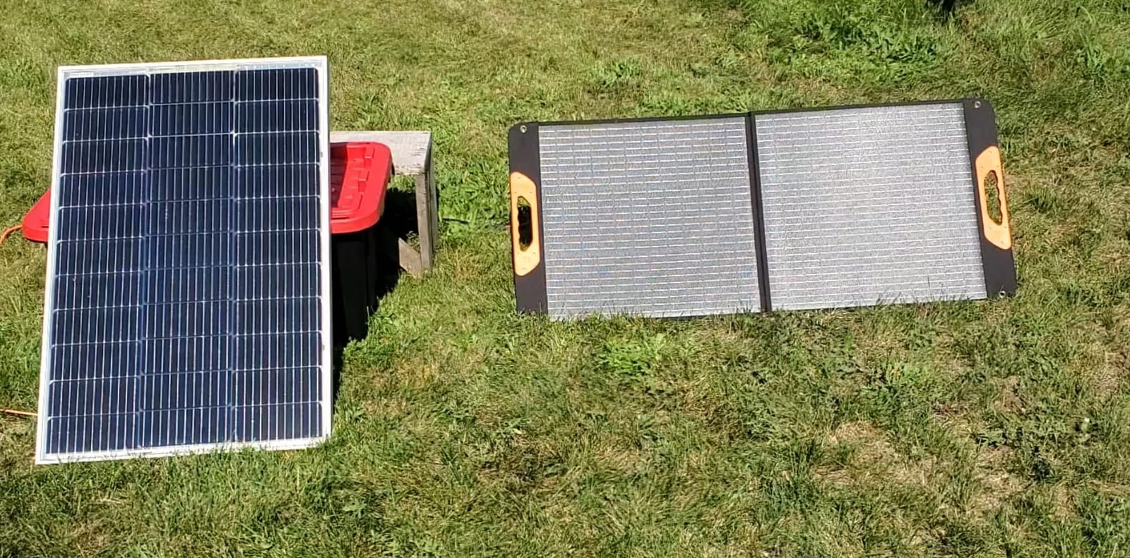 ZOUPW 100W Portable Solar Panel for Power Station, 23.5% Efficiency Mono Foldable Solar Charger for Jackery 300/Ecoflow River/Anker/Bluetti, IP67 Waterproof for Camping RV Off-Grid Emergency Power customer photo 1