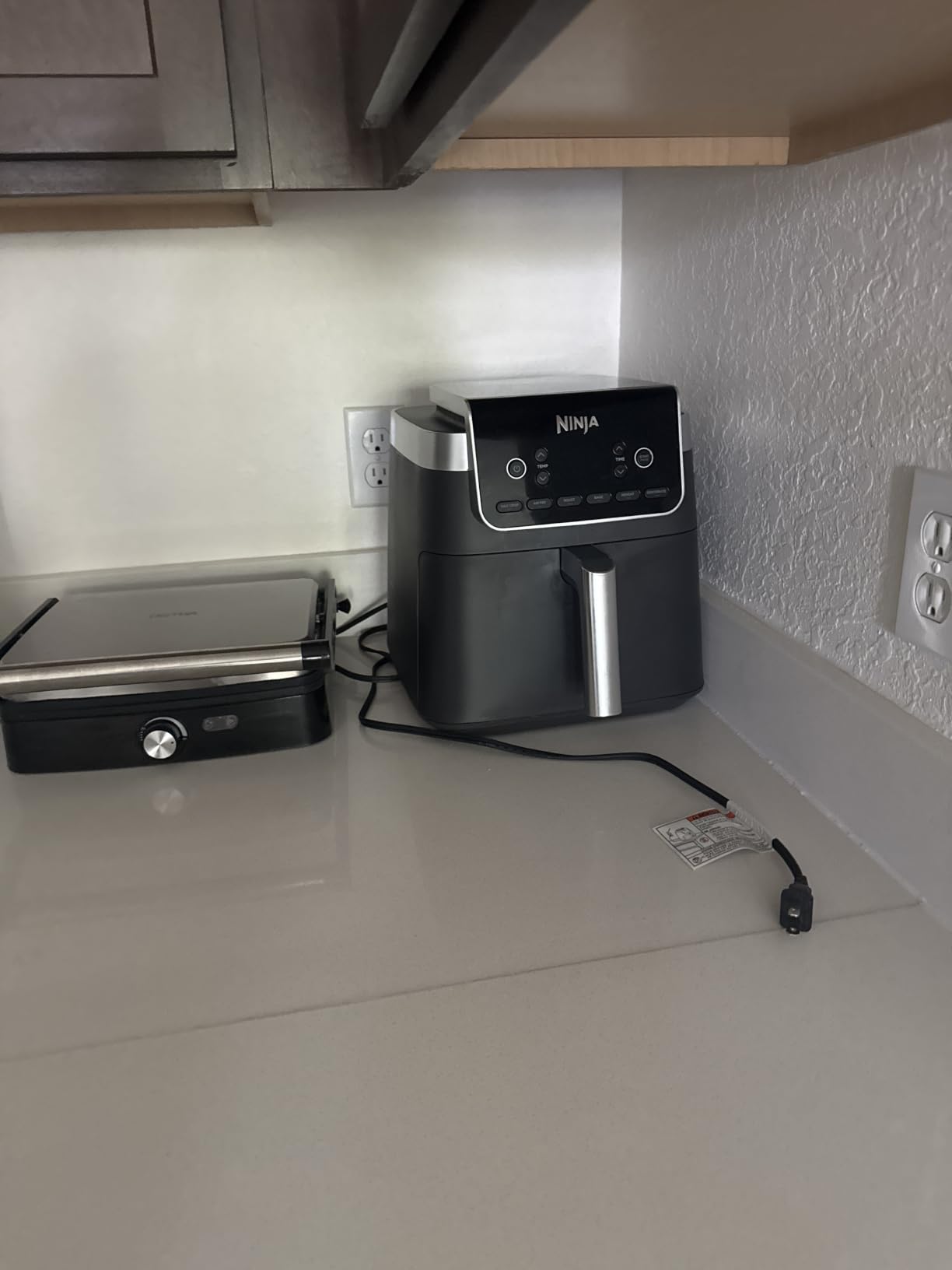 Ninja Air Fryer XL with MaxCrisp, 6.5 Qt, 6-in-1, Grey, AF181 | Max crisp, air fry, roast, bake, reheat, dehydrate, 1750W, 450F max, Fits 9 lbs wings customer photo 1