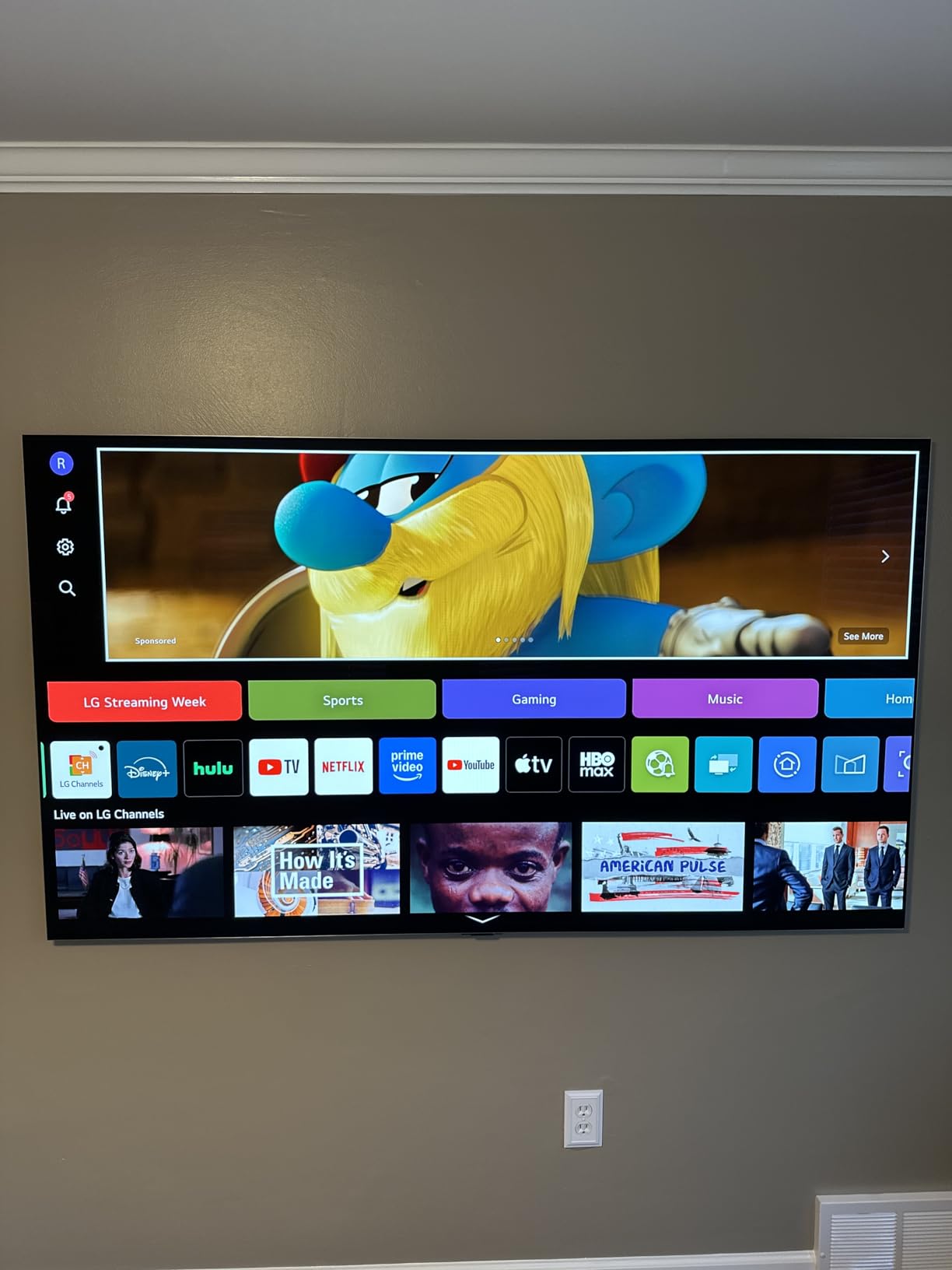 LG 77-Inch Class OLED evo G4 Series Smart TV 4K Processor Flat Screen with Magic Remote AI-Powered with Alexa Built-in (OLED77G4WUA, 2024) customer photo 1