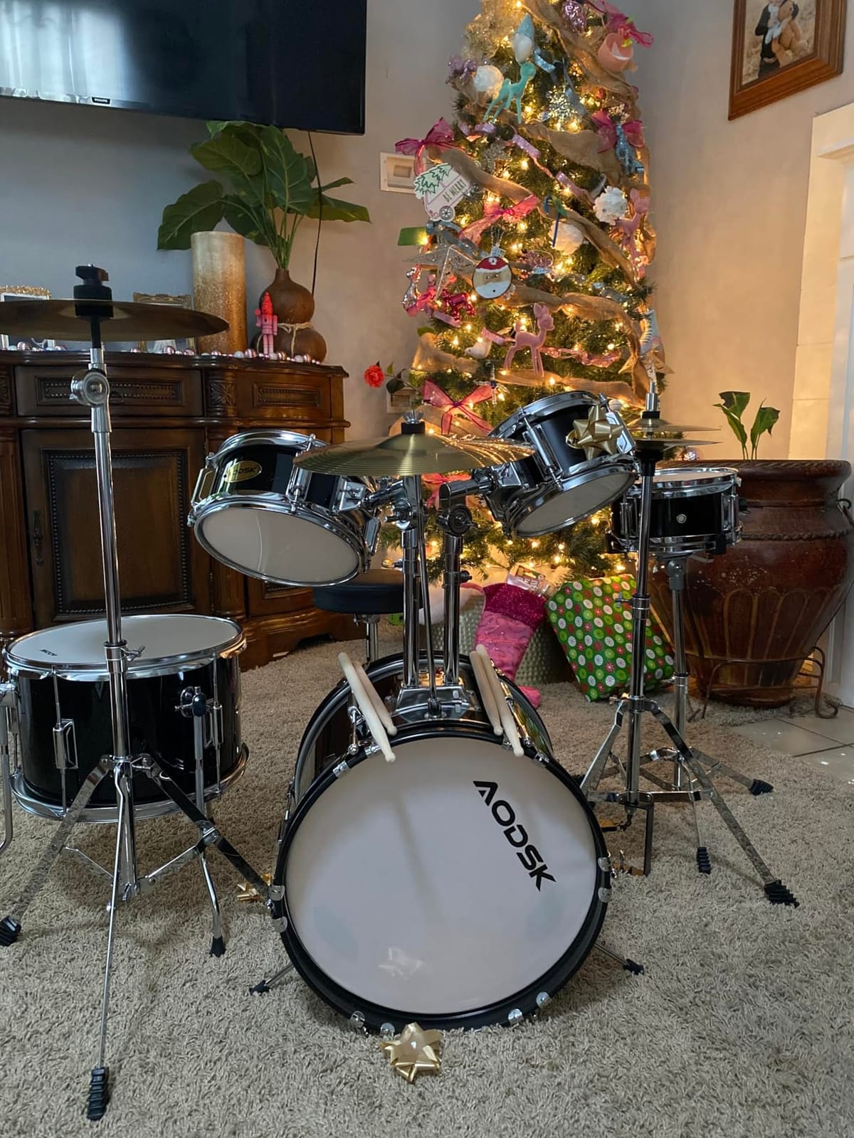 AODSK 5 drums & 3 cymbals 14 Inch Drum Set, Complete Kit w/Throne & Sticks | All Hardware Included, Adjustable Stool, Bass Pedal, Perfect for Young Beginners, Music Class, Holiday Gift, Easy Setup customer photo 1