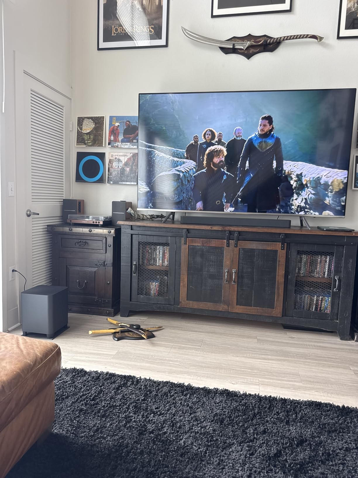 Amazon Fire TV Soundbar Plus with subwoofer (newest model), 3.1 channel, Dolby Atmos, DTS:X, clear dialogue customer photo 1