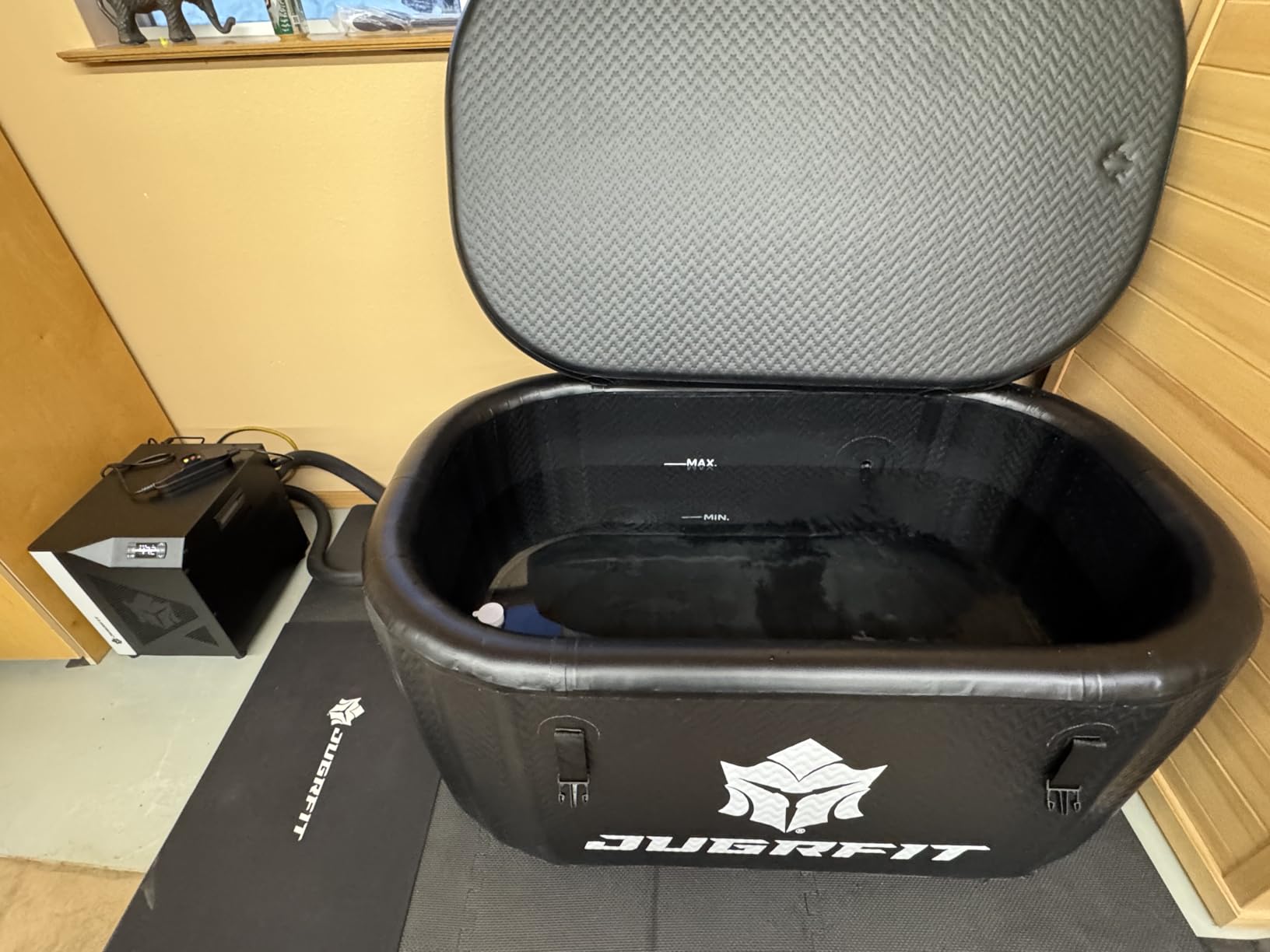 121-Gallon Luxury Pro-Grade Cold Plunge Tub with 1050W Water Chiller - Ice-Free At-Home Recovery, Built-In Filtration, Weatherproof & Durable customer photo 2