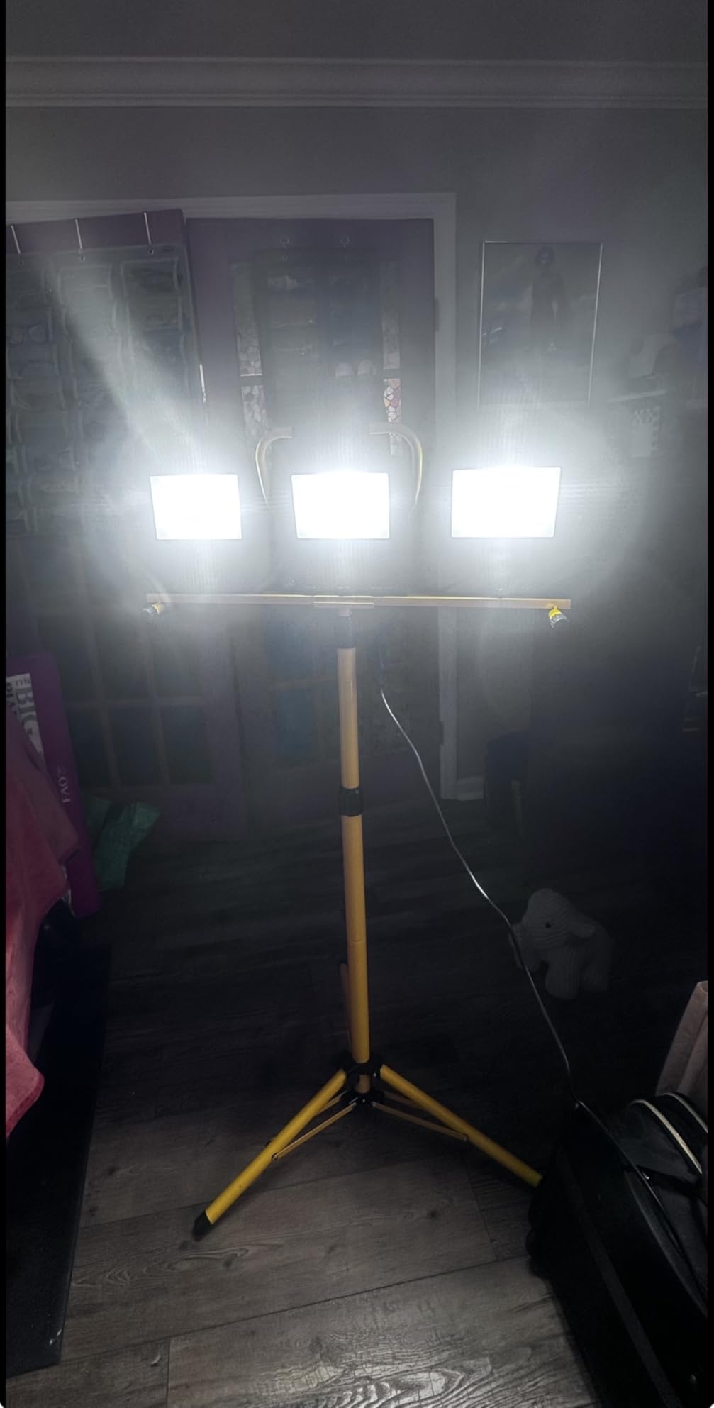 Zetunlo 21000Lumen LED Work Lights with Stand - 3 Head Portable Work Light with 16FT Cord - IP66 Waterproof Tripod Worklights for Outdoor Indoor Job Site Workshop Garage Construction Site Lighting customer photo 2