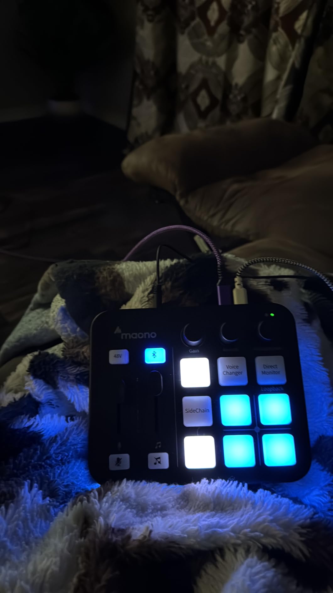 MAONO G1 Neo Gaming Audio Mixer Audio Interface with XLR Input & 48V | RGB, Bluetooth, 4 custom soundpads, live streaming, podcasting, voice effects, PS5, TikTok live, PC streams, gamers, creators customer photo 2