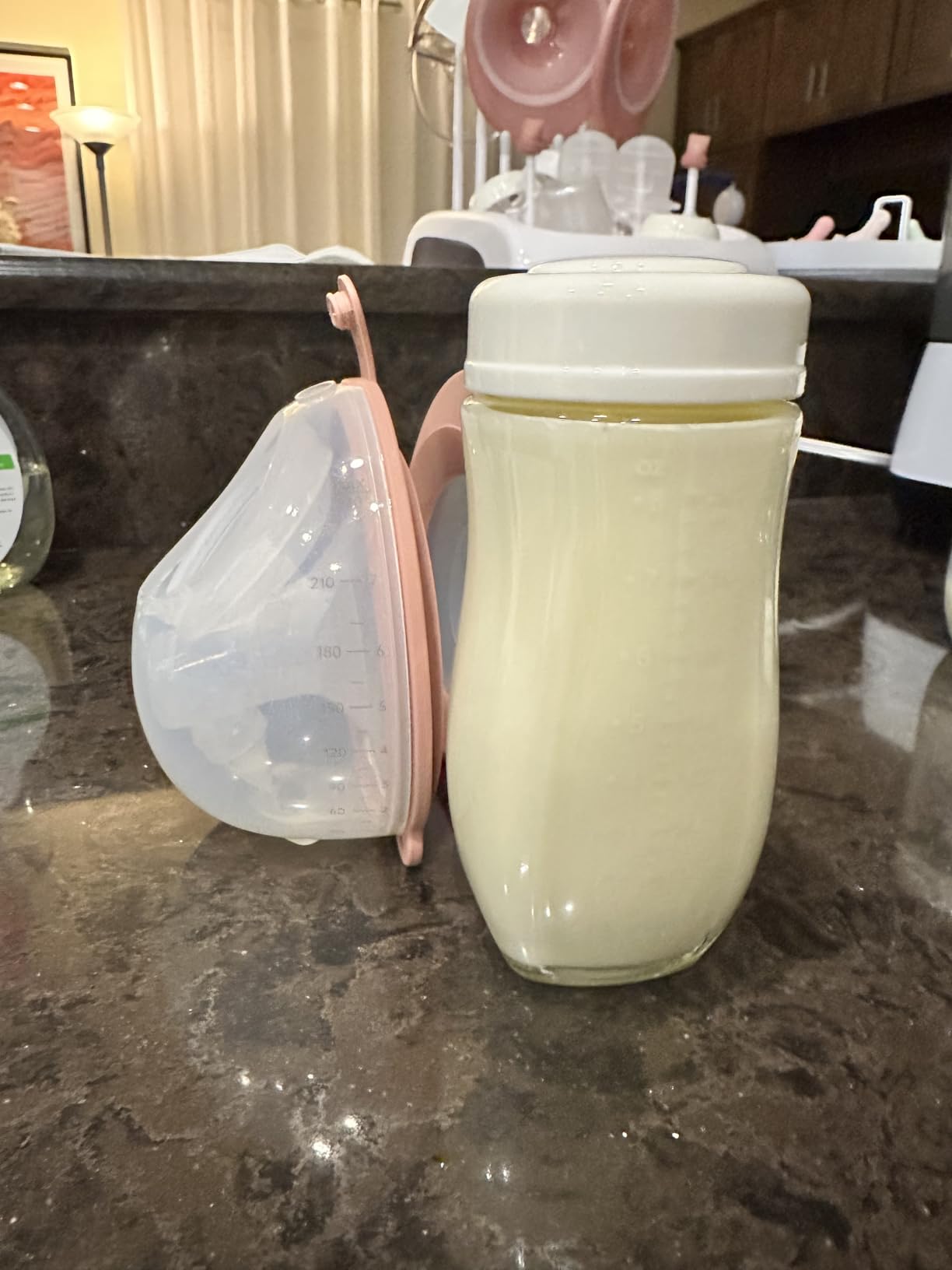 Momcozy V1 Pro Wearable Breast Pump, Hospital-Grade Pocket Primary Pump customer photo 2