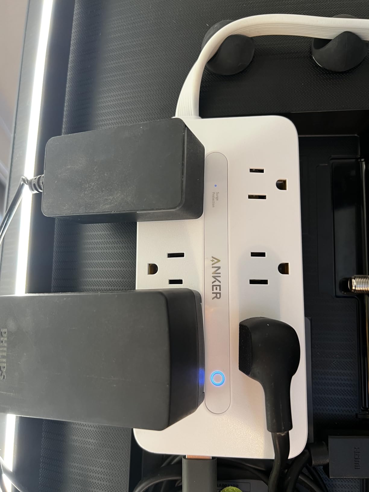 Anker Power Strip, 900J Surge Protector, 35W Max customer photo 1