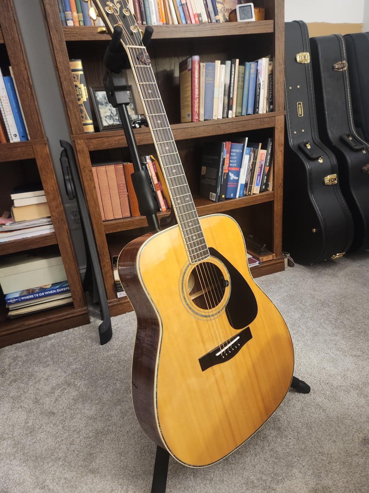 Triple Guitar Stand - Heavy Duty 3 Guitar Stand for Acoustic/Electric/Bass/Banjos, Auto-Lock Folding Design, Non-Slip Base & Anti-Rust - Portable for Stage/Travel/Studio GGS-06T customer photo 1