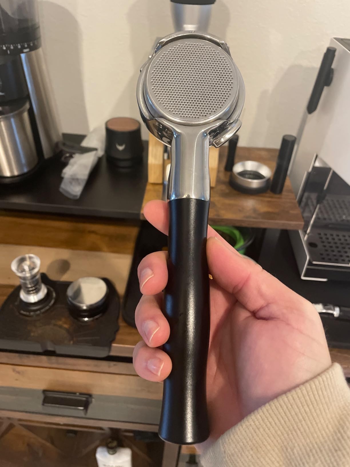 54mm Slim Bottomless Portafilter, Naked Portafilter with Black Anodized Aluminum Handle Fits 54mm Breville Sage Machines, 18 g Precision Double shot Basket Included customer photo 1