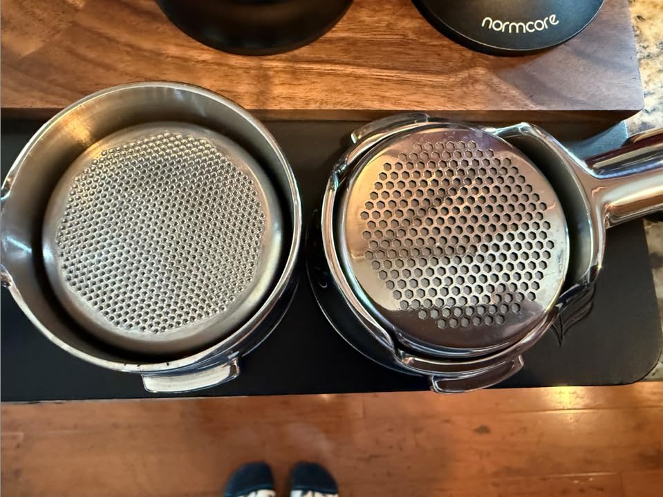54mm Slim Bottomless Portafilter, Naked Portafilter with Black Anodized Aluminum Handle Fits 54mm Breville Sage Machines, 18 g Precision Double shot Basket Included customer photo 2