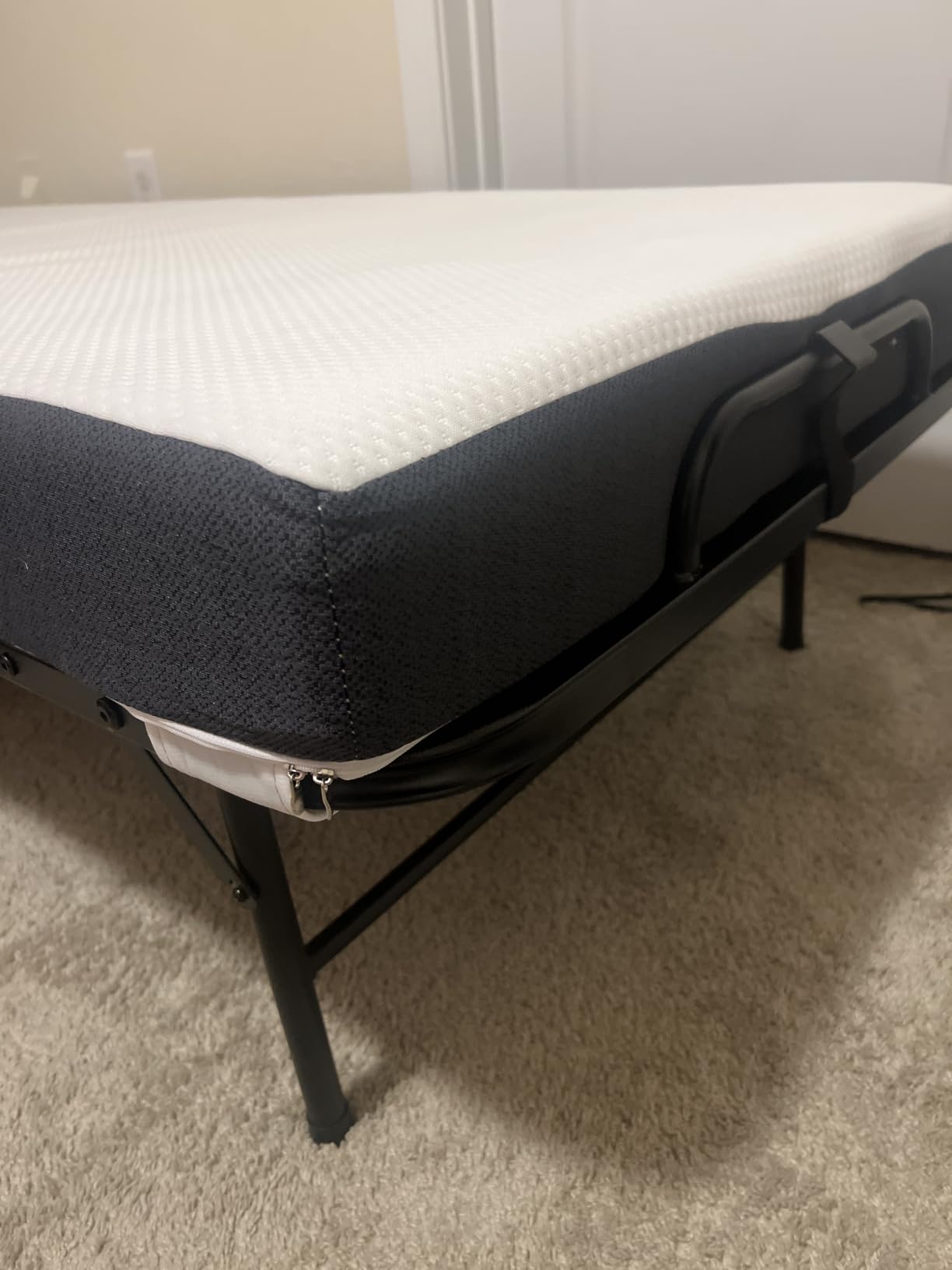 BEDLORE Queen Mattress Topper, Thick Pillow Top Mattress Pad | Stretchable Pockets Fit 6