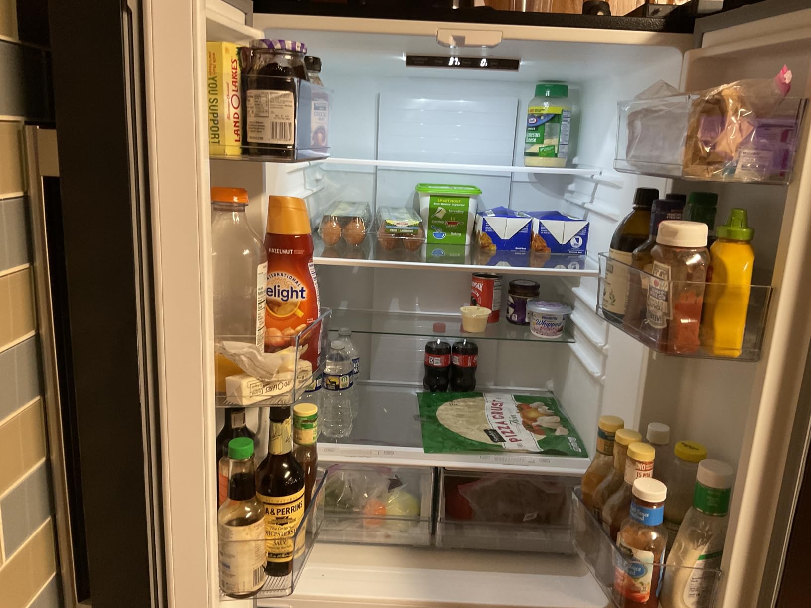 BLACK+DECKER 14 Cu. Ft. Convertible Freezer Refrigerator, Upright Freezer with Glass Shelves, ENERGY STAR rated, Frost Free, BUC1400XW, White customer photo 2