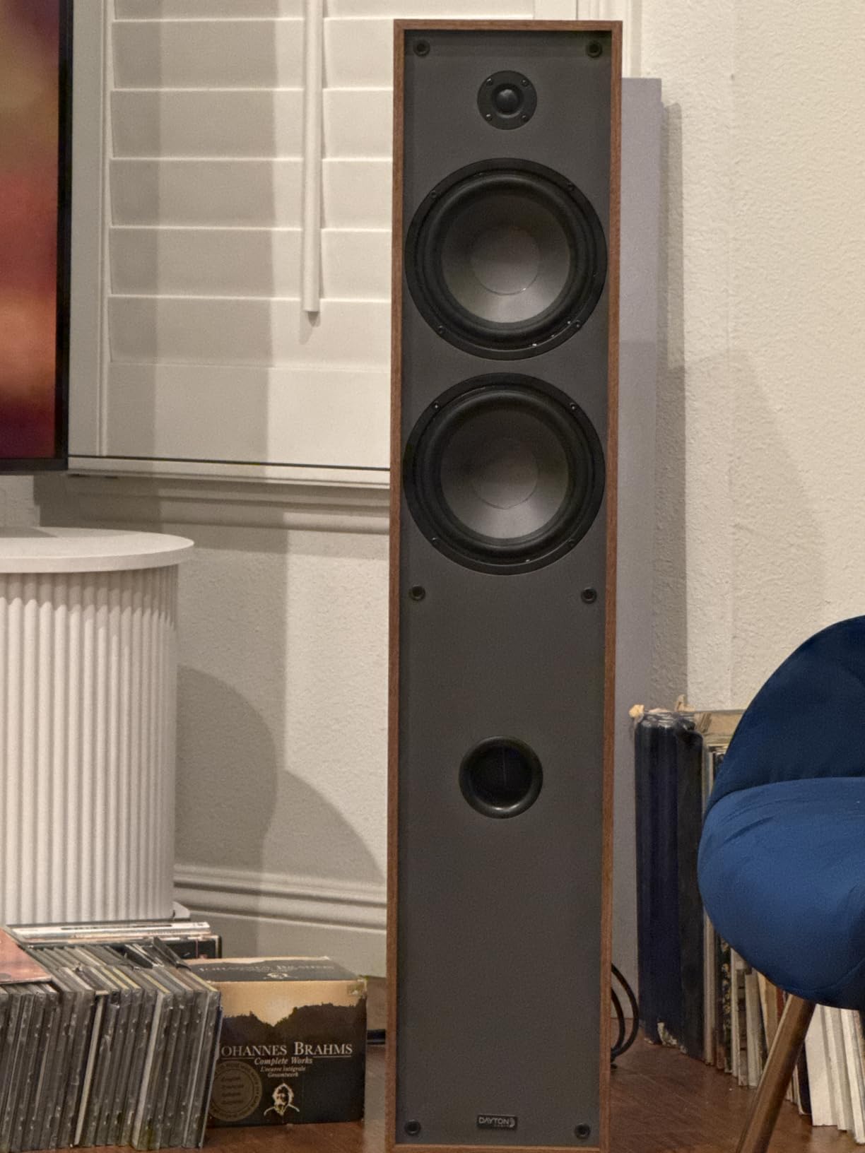 Dayton Audio Classic T65 Floor-Standing Tower Speaker Pair (Black) customer photo 1