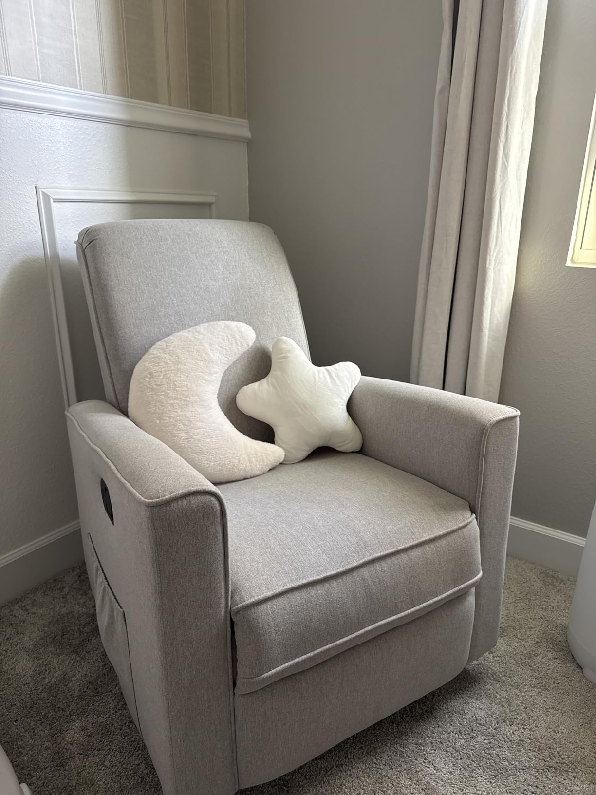 Evolur Raleigh Upholstered Manual Glider Recliner– Rocking & 360° Swivel with Smooth Glide – Greenguard Gold & FSC Certified – Modern Nursery and Living Room Chair in Light Sand customer photo 1