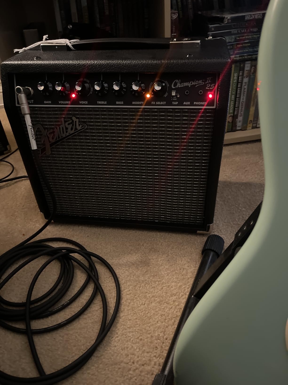Fender Champion II 25 Watt Electric Guitar Combo Amp, Speaker, USB & Aux | 25 Watt Combo Amp with 8 Speaker, Multiple Amp Voicings, Reverb/Delay/Chorus Effects, USB and Aux in customer photo 2
