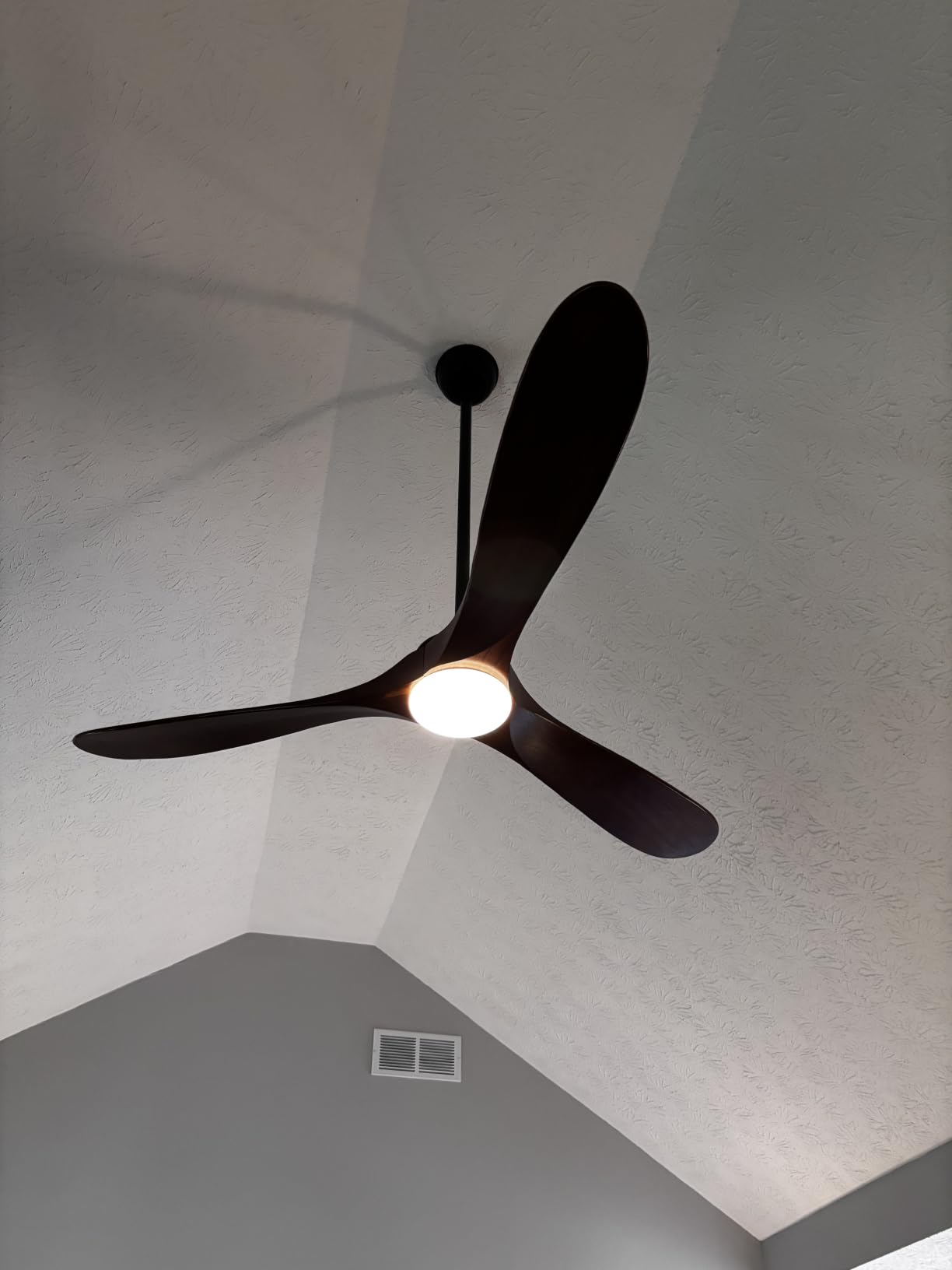 Haipeel 52 Inch Outdoor Ceiling Fan with Light and Remote, Solid Wood, Walnut Propeller, Damp Rated customer photo 1